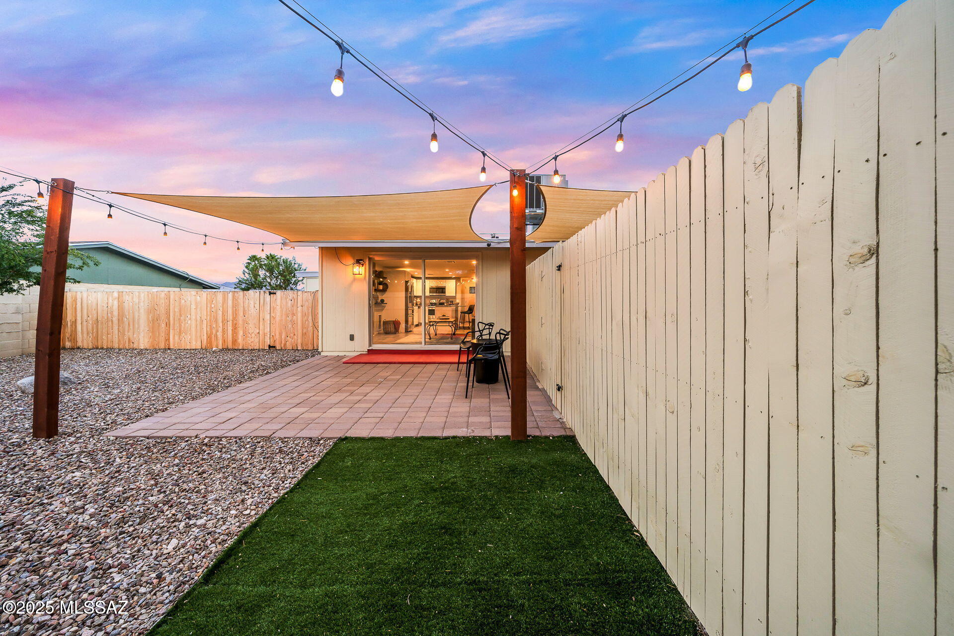 525 N Bonanza Avenue