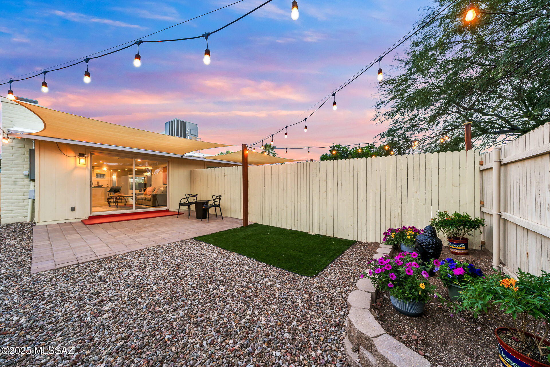 525 N Bonanza Avenue