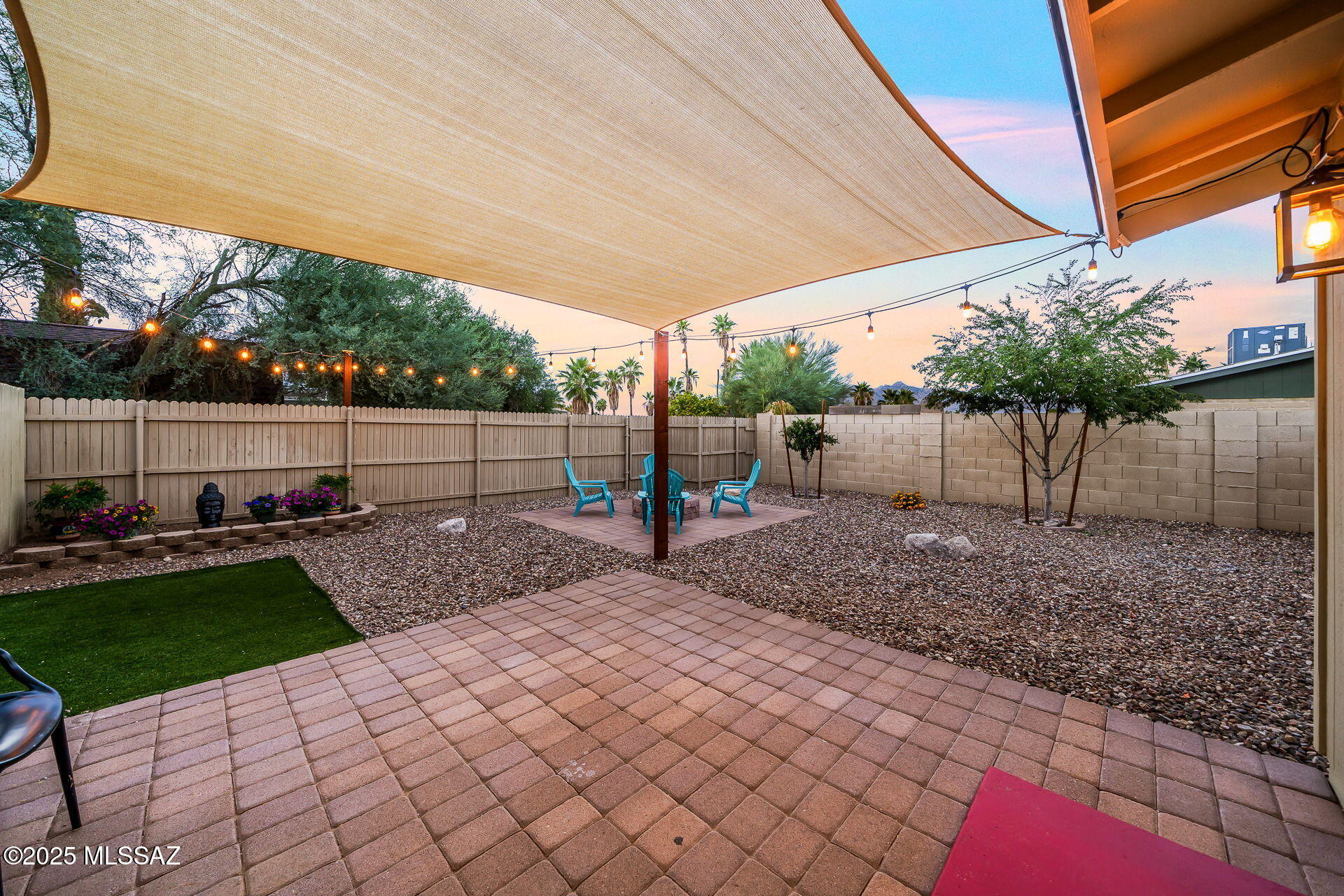 525 N Bonanza Avenue
