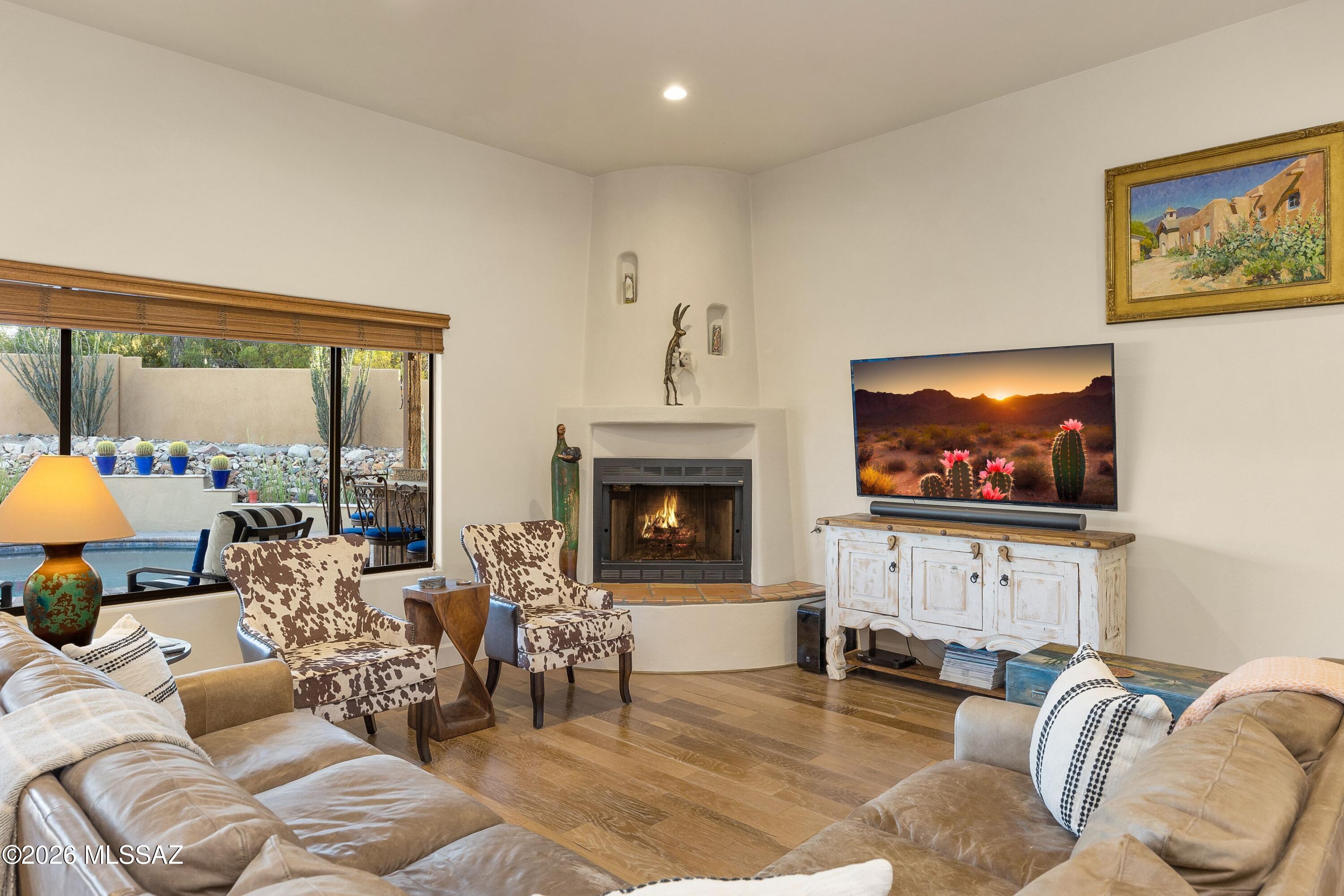 4595 N Paseo Del Sueno