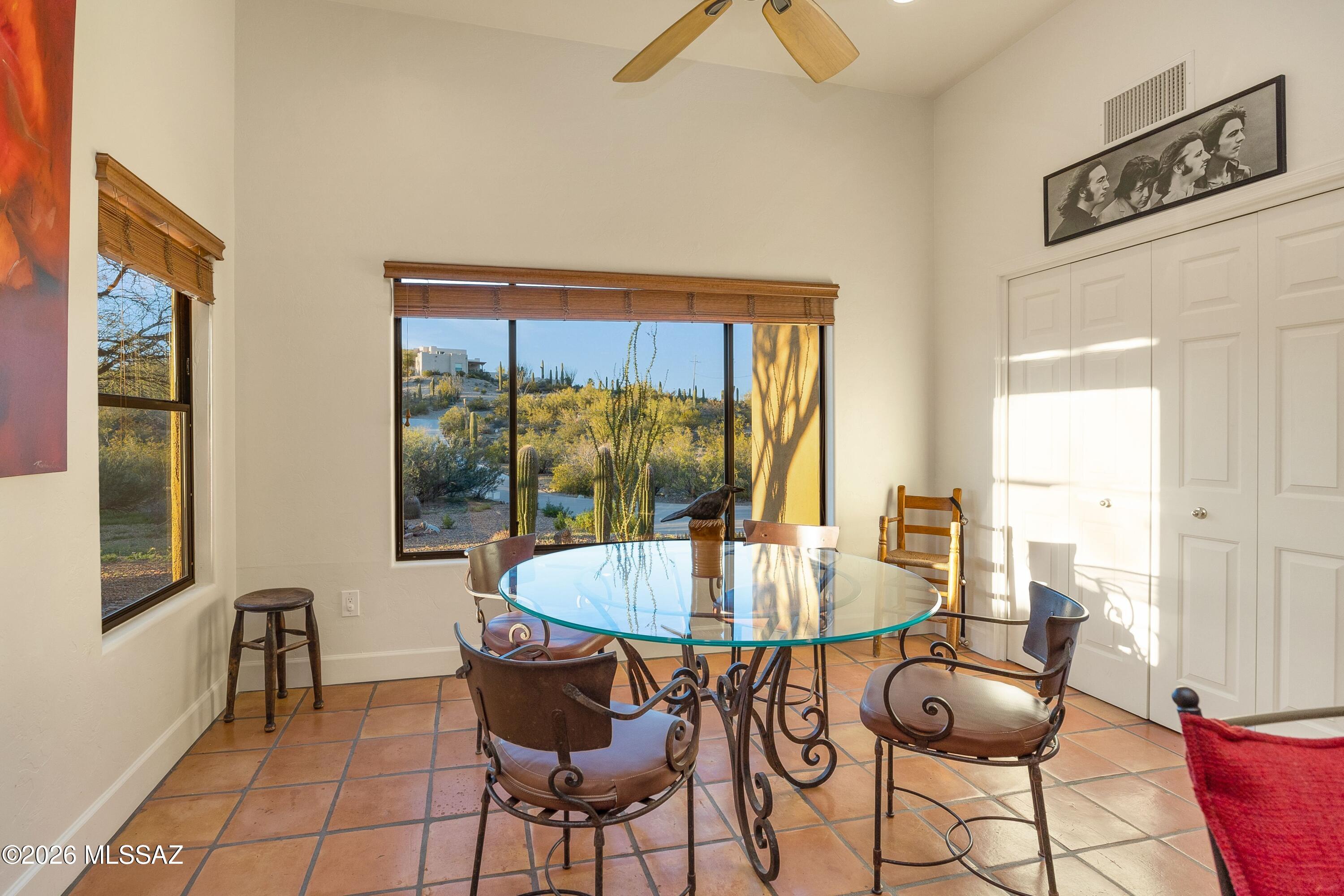 4595 N Paseo Del Sueno