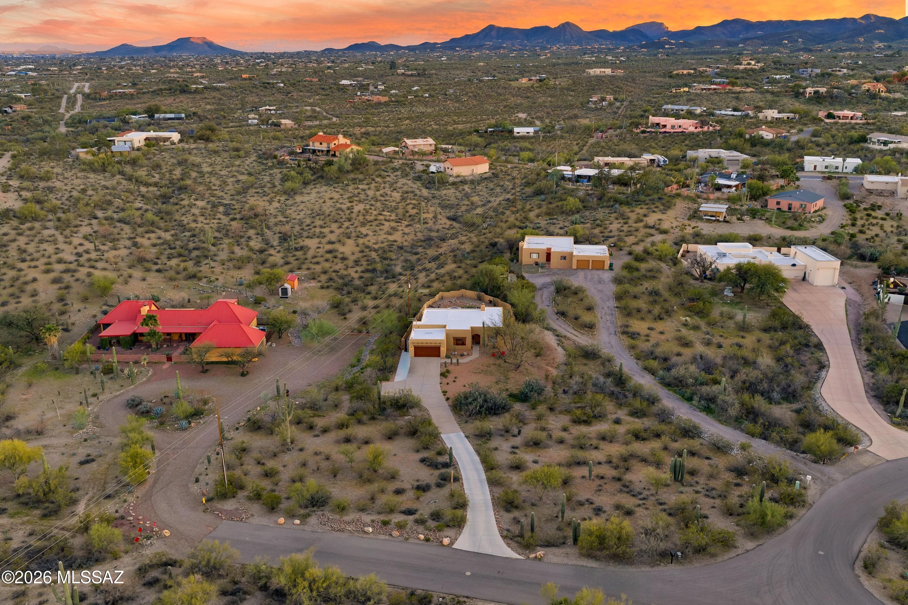 4595 N Paseo Del Sueno