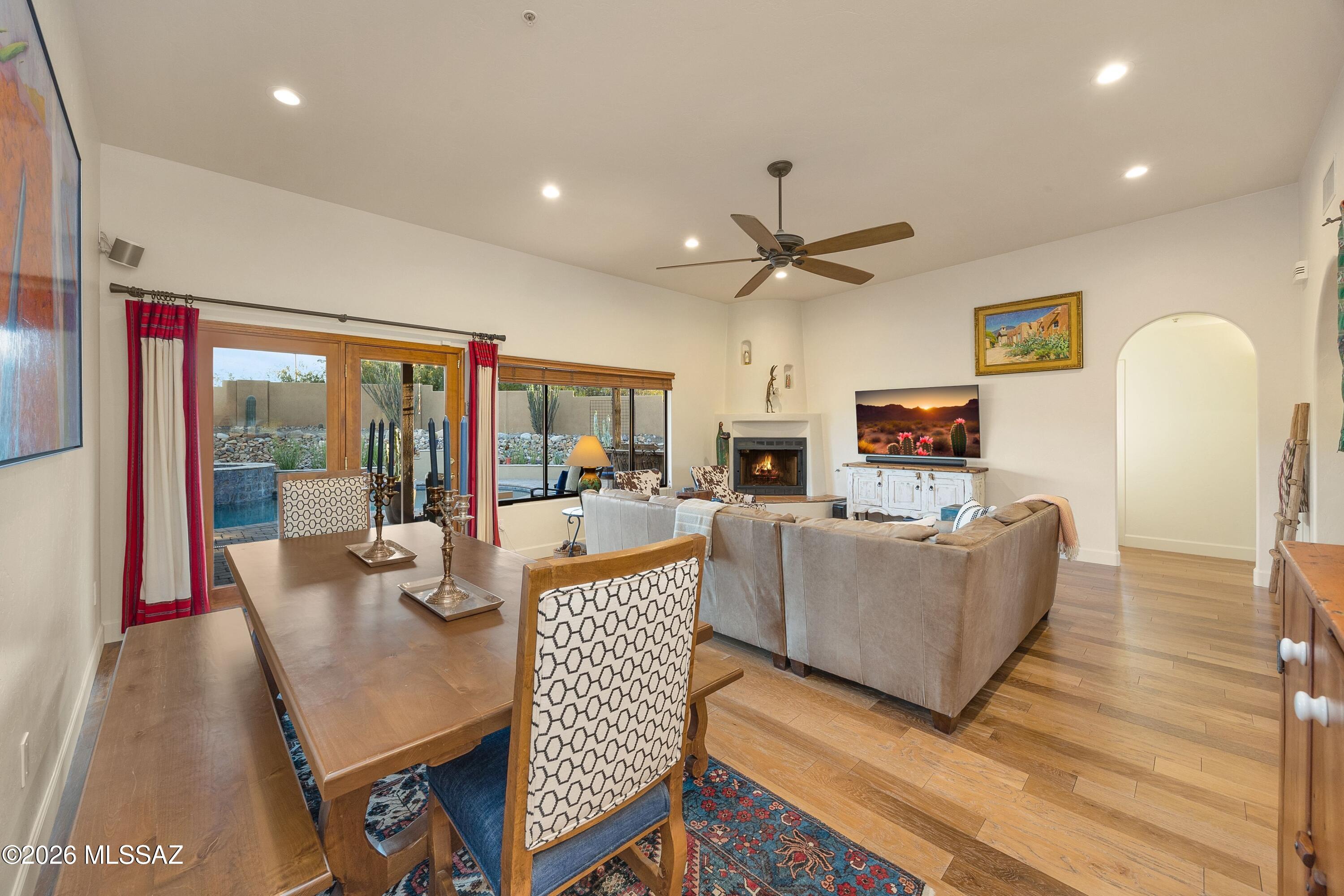 4595 N Paseo Del Sueno
