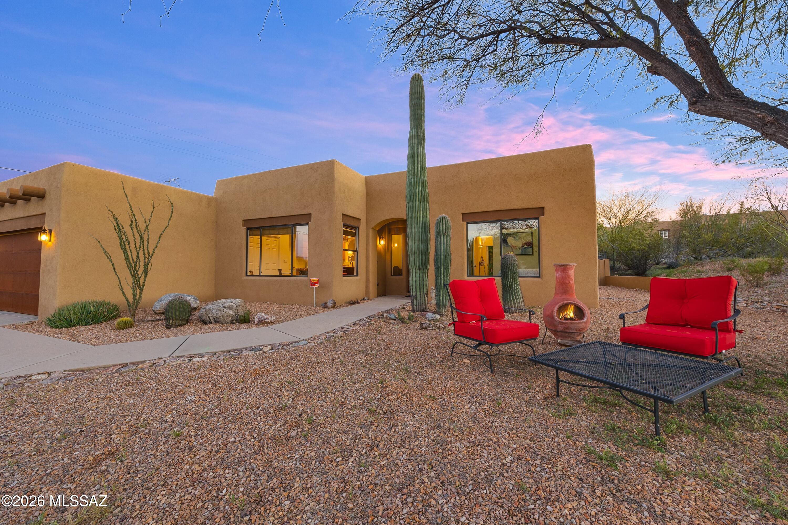 4595 N Paseo Del Sueno