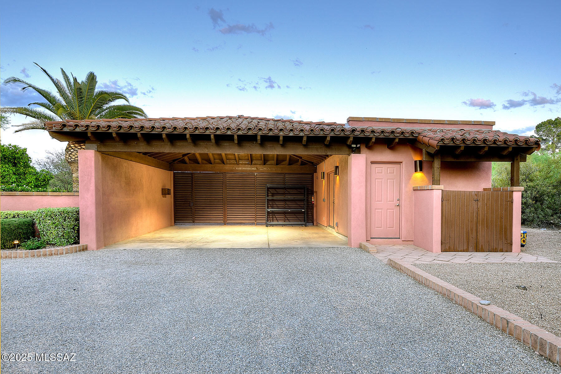 2850 N Santa Ynez Place