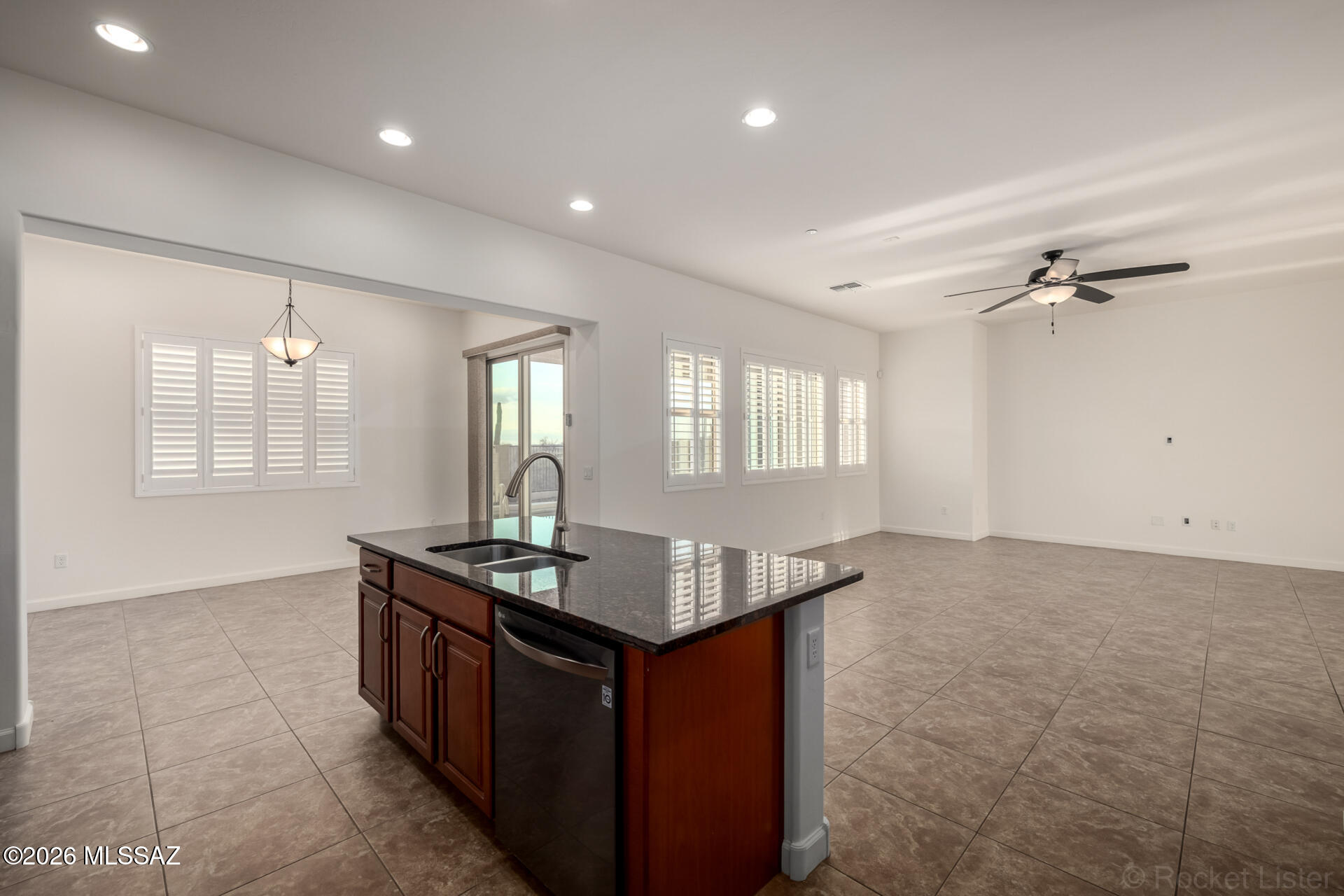 12599 N SUNRISE SHADOW Drive