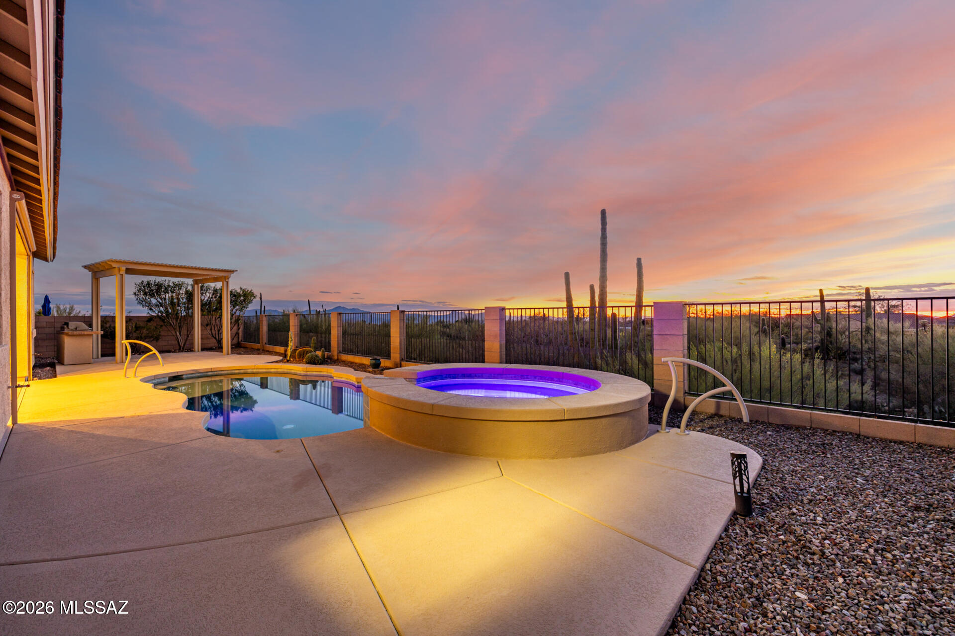 12599 N SUNRISE SHADOW Drive
