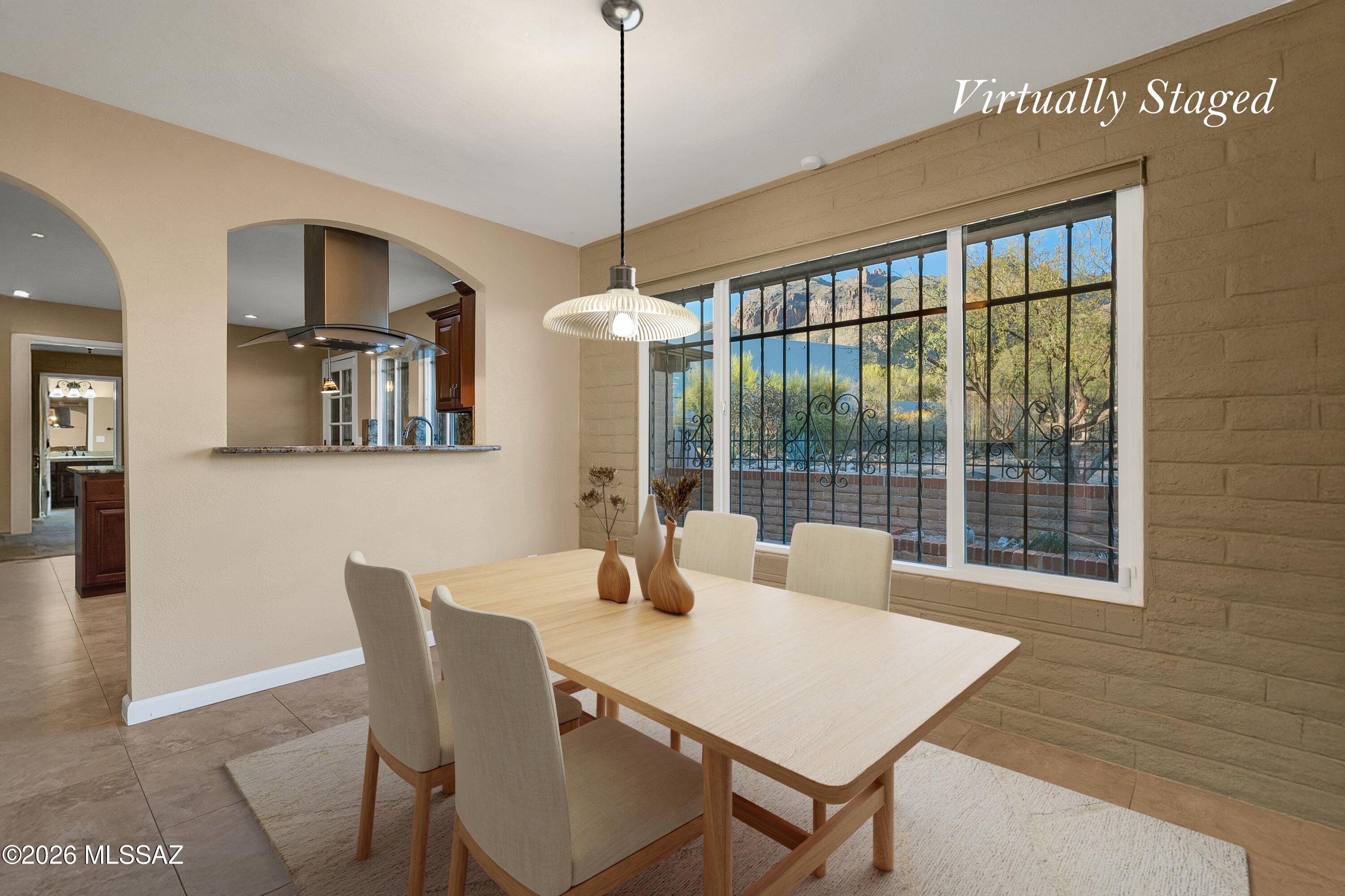 7112 N Chimney Rock Place