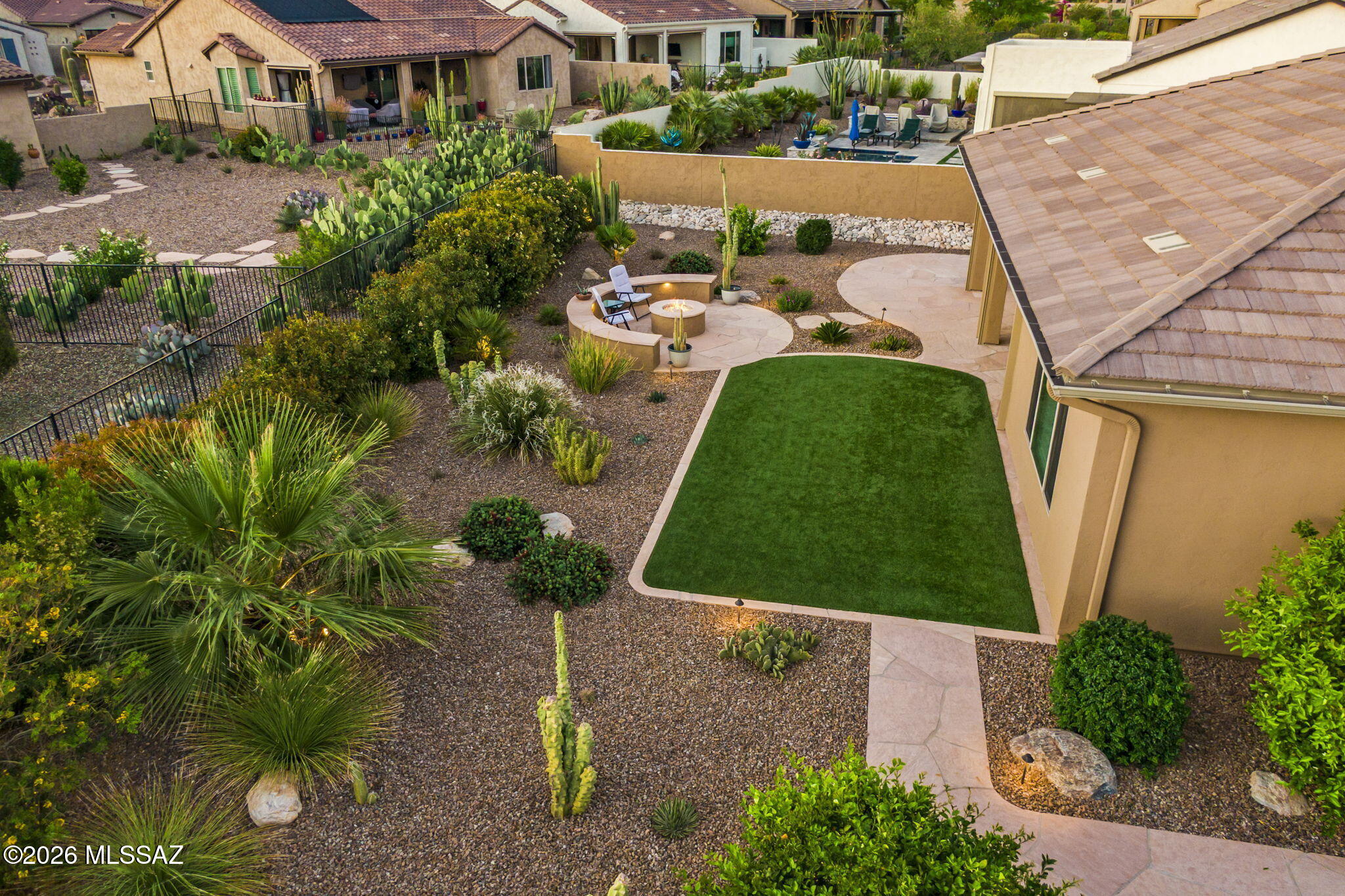 60152 E Blue Palm Drive