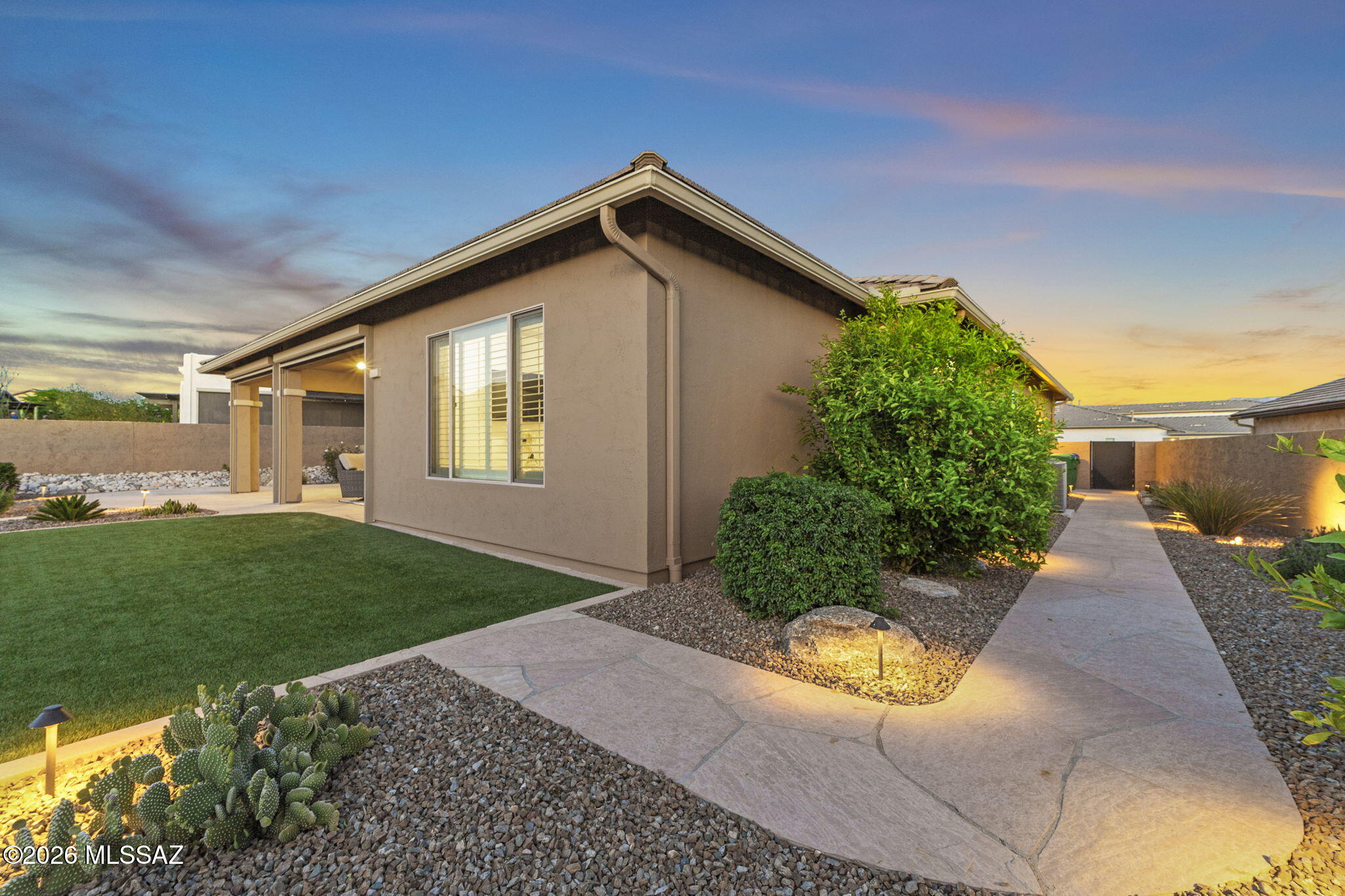60152 E Blue Palm Drive