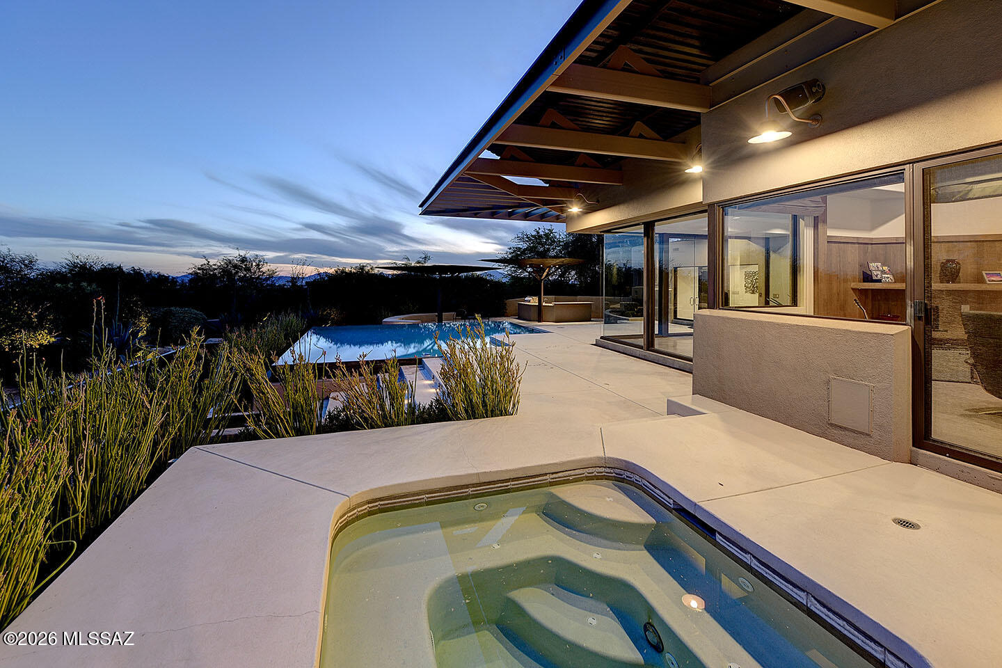 2004 E Desert Garden Drive