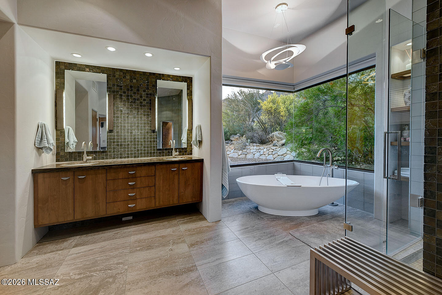 2004 E Desert Garden Drive