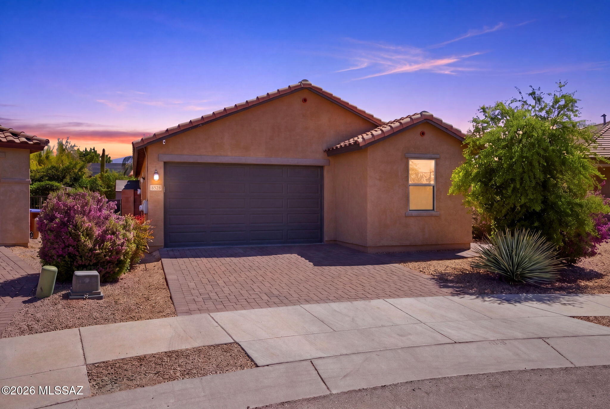 8854 N Hardy Preserve Loop