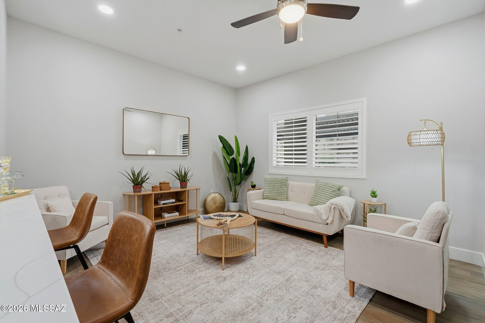 2020 E River Road 101