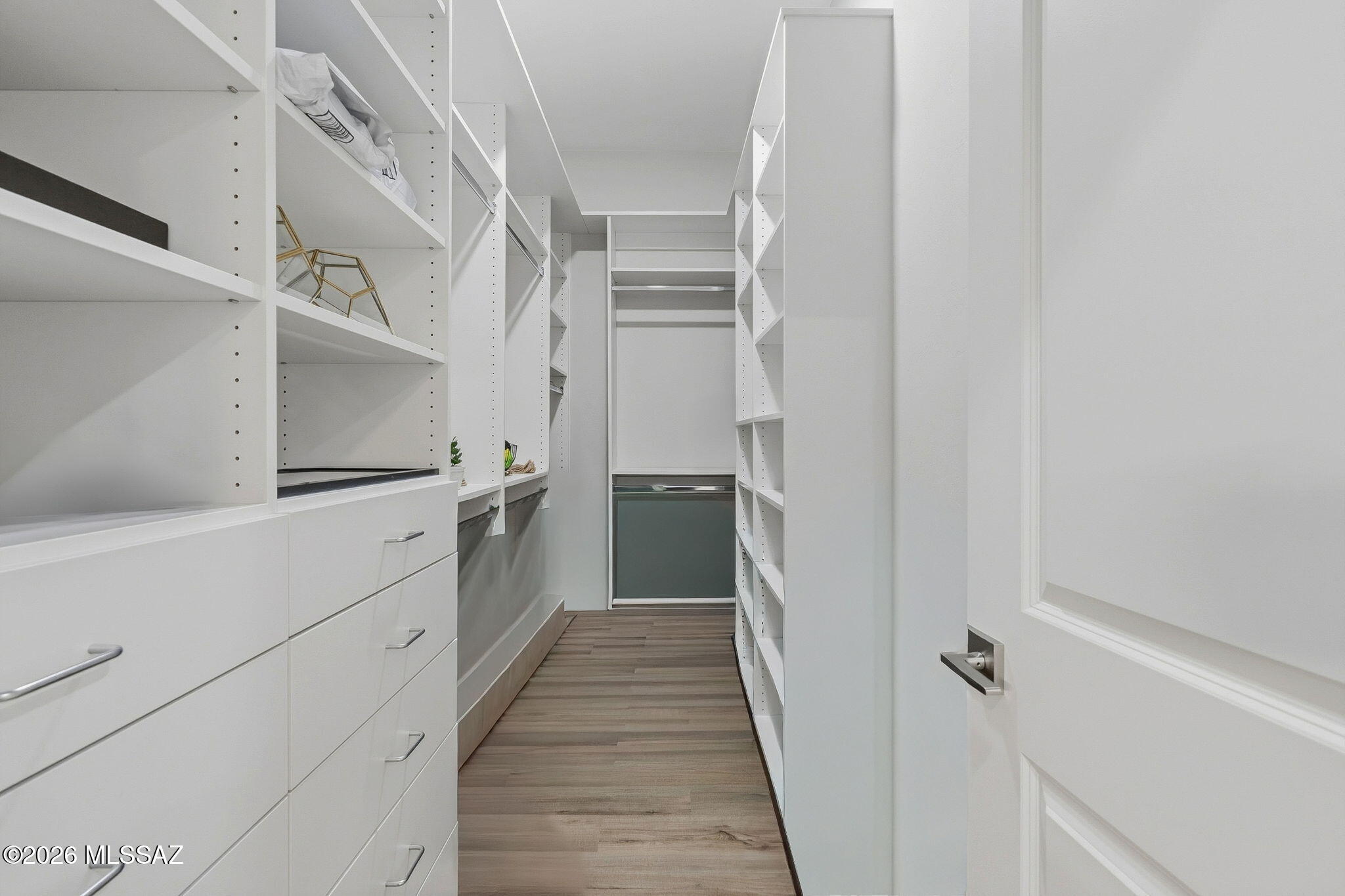 2020 E River Road 101
