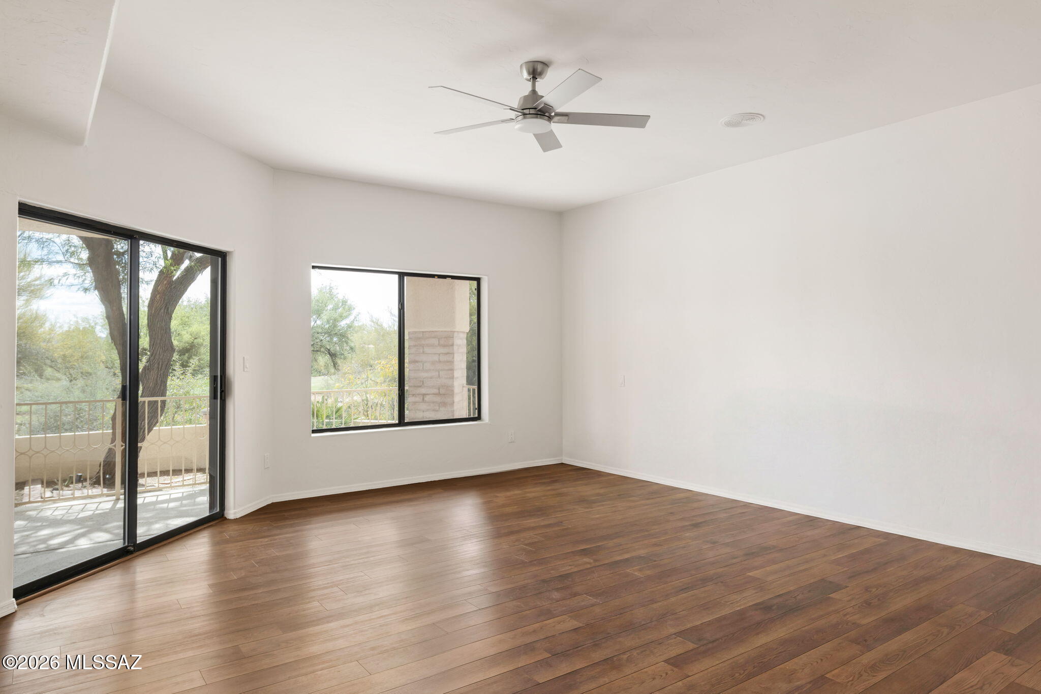 6211 N Via Acacia