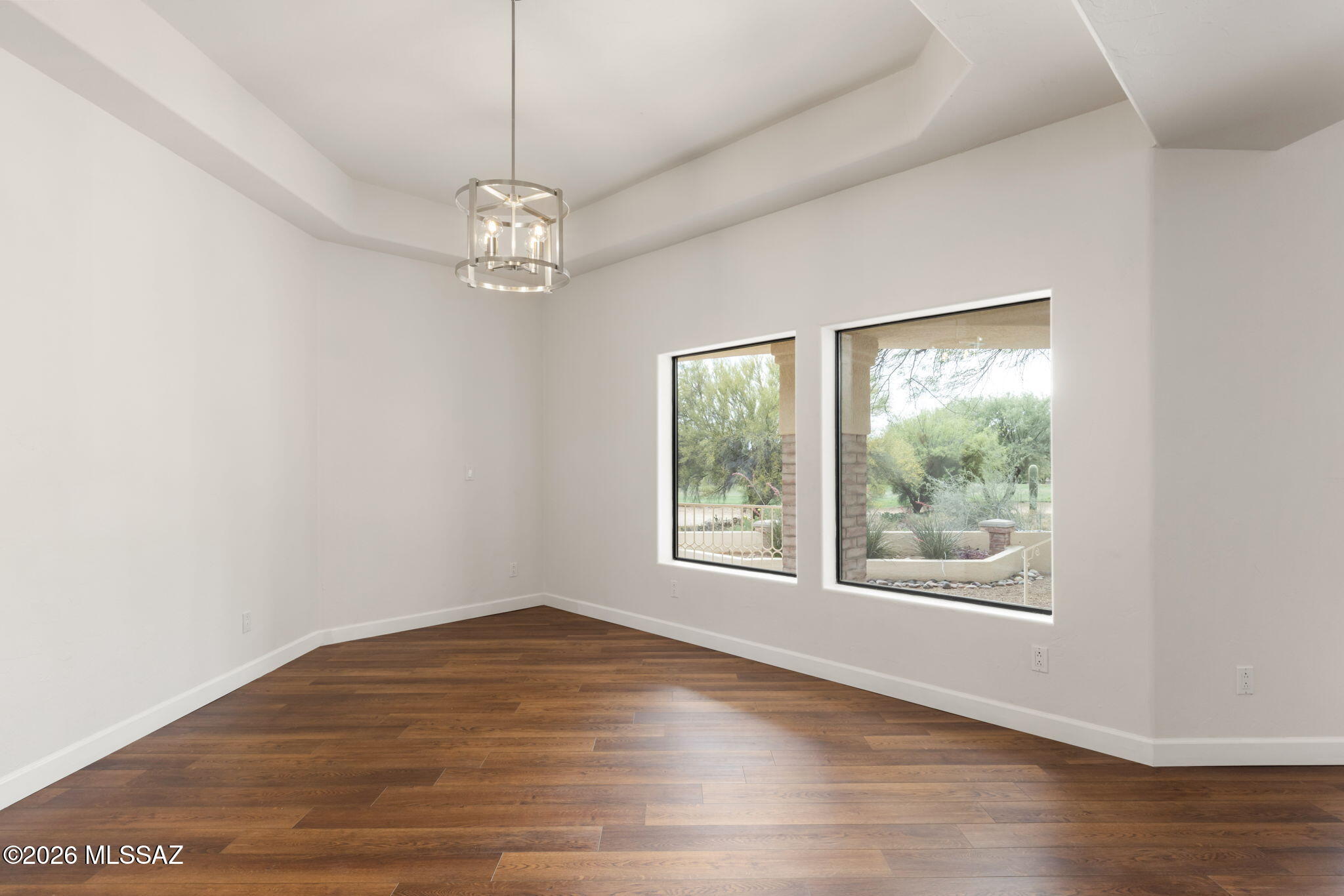 6211 N Via Acacia