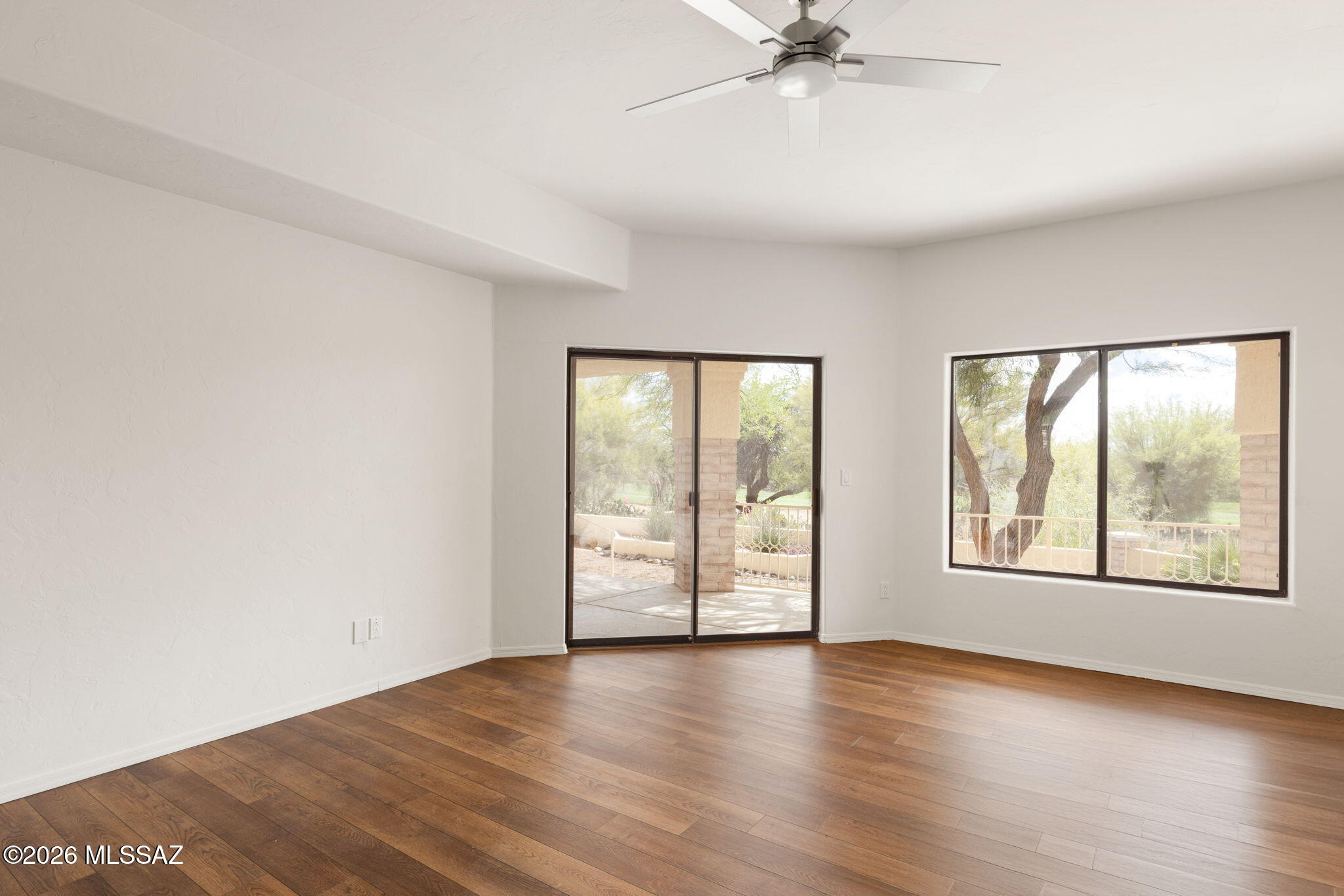 6211 N Via Acacia