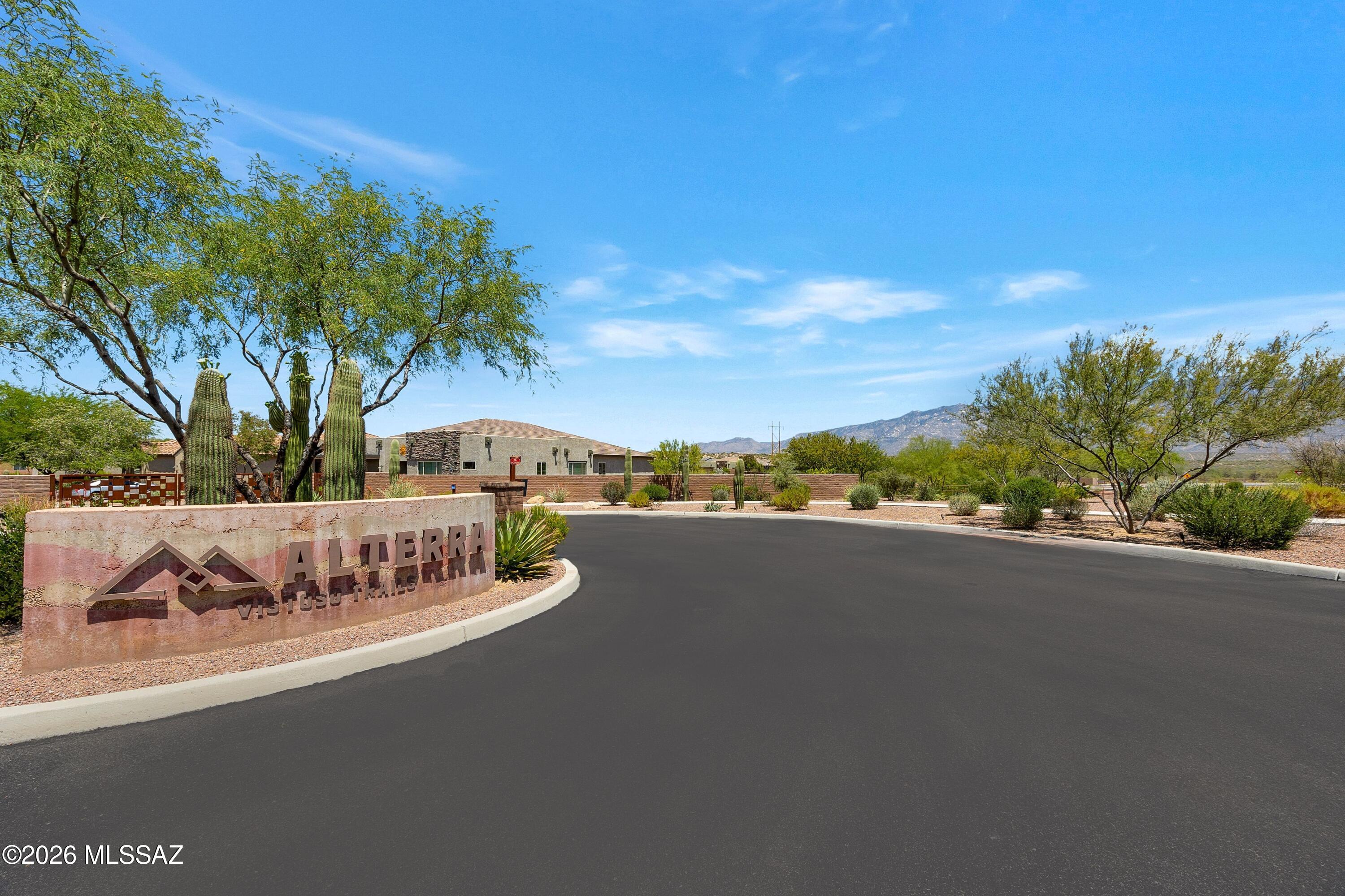 13477 N Mariposa Lily Drive