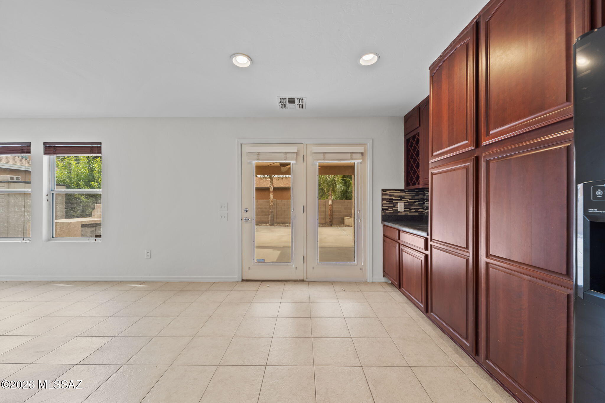 2779 W Greenstreak Drive