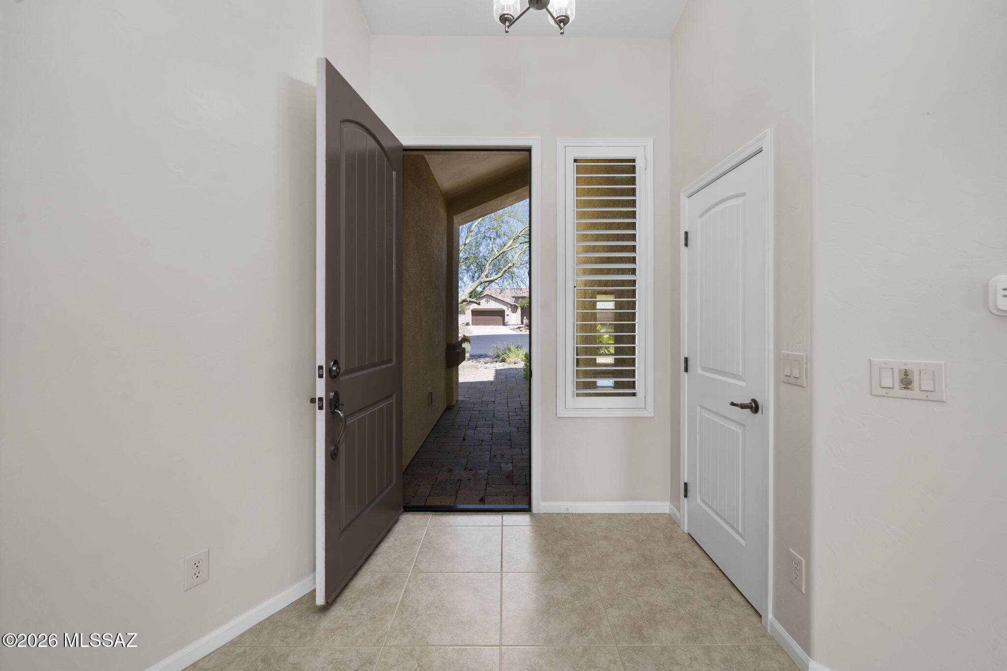 763 N Skywalker Place