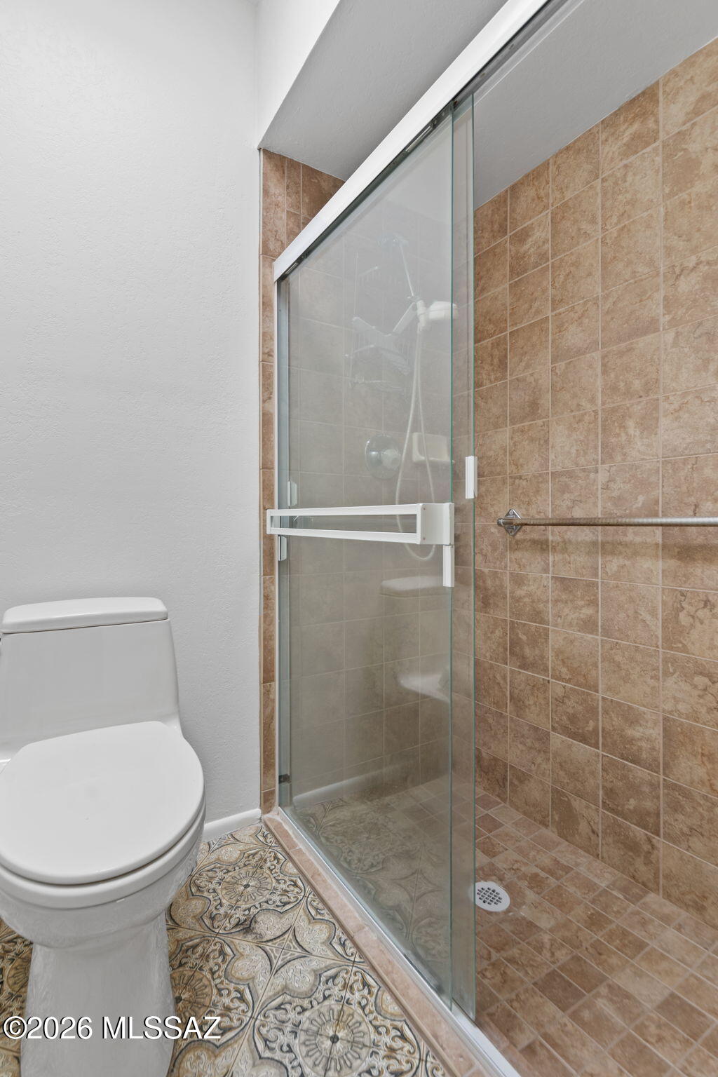 5406 N Camino De Las Brisas