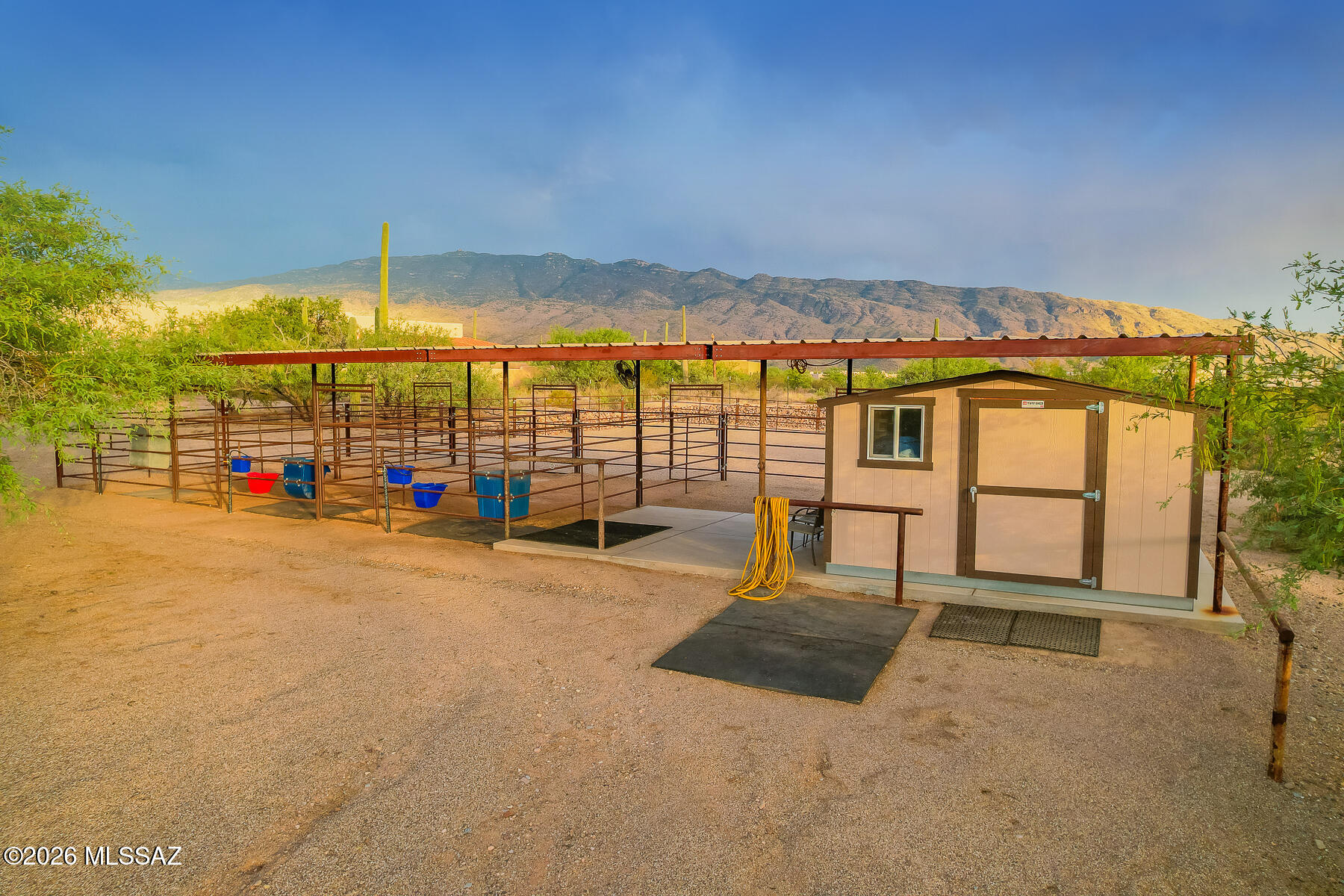 2305 N El Camino Rinconado