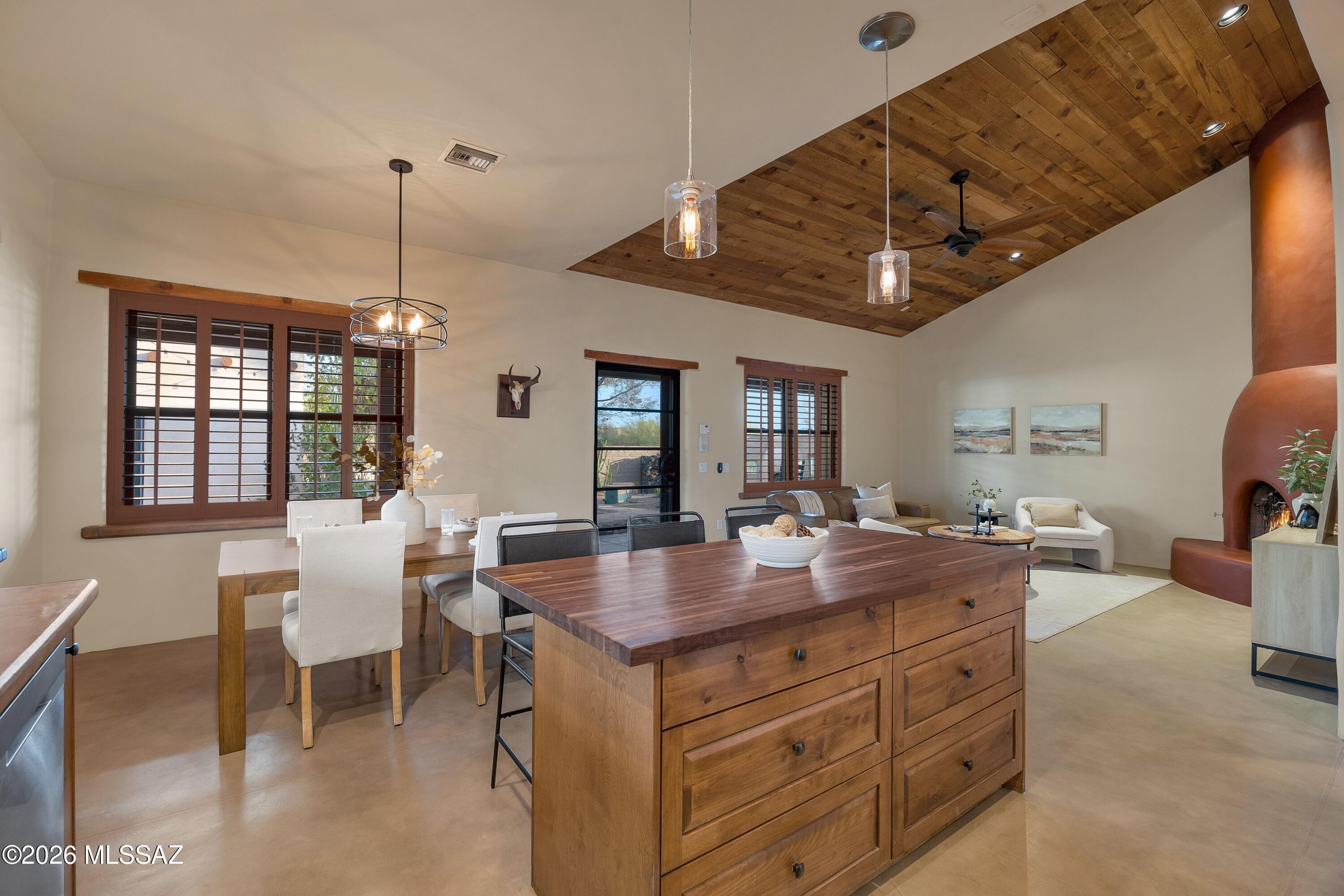 4166 W Adobe Ranch Place