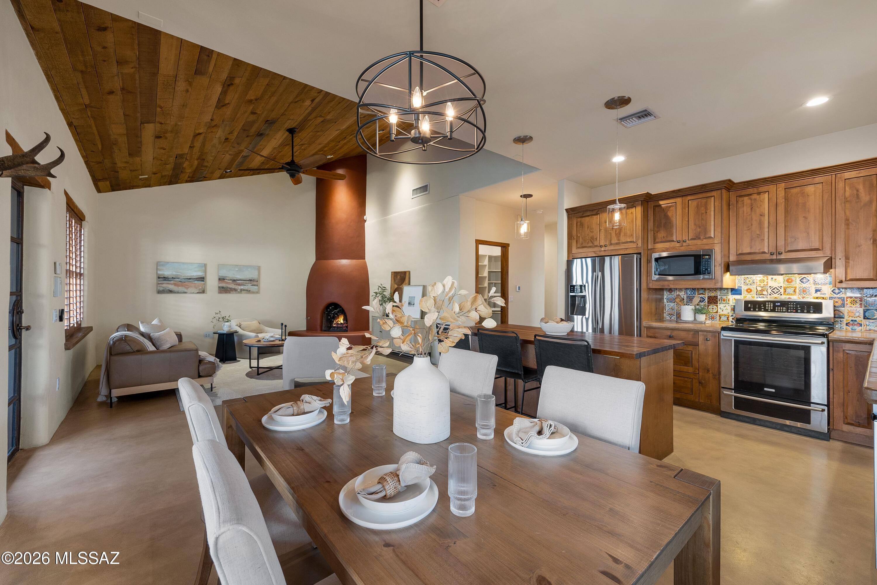 4166 W Adobe Ranch Place