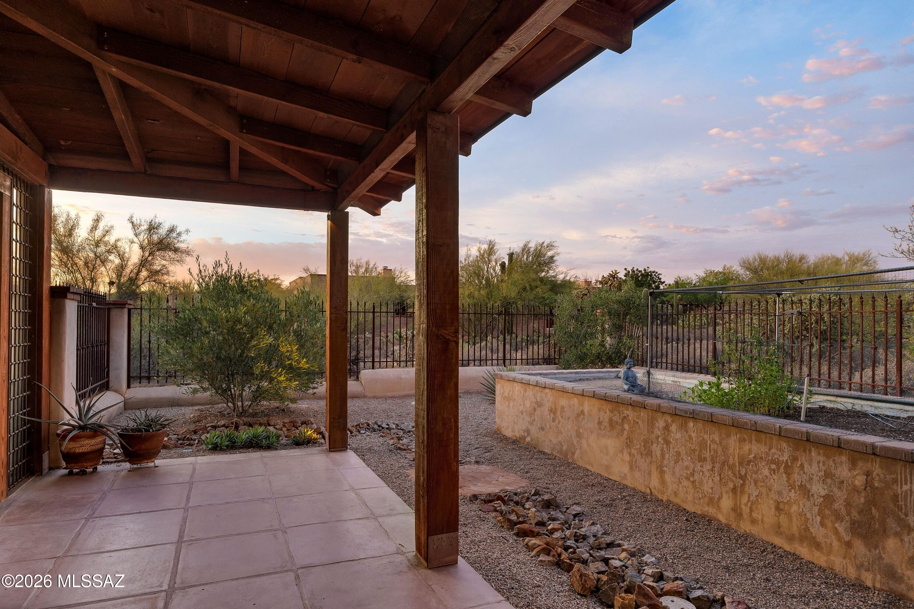 4166 W Adobe Ranch Place