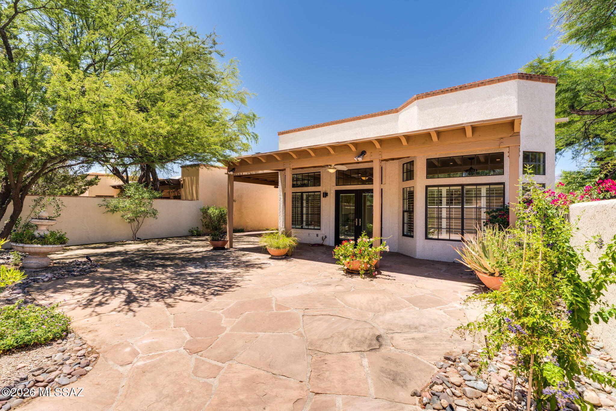 5560 E Miles Circle