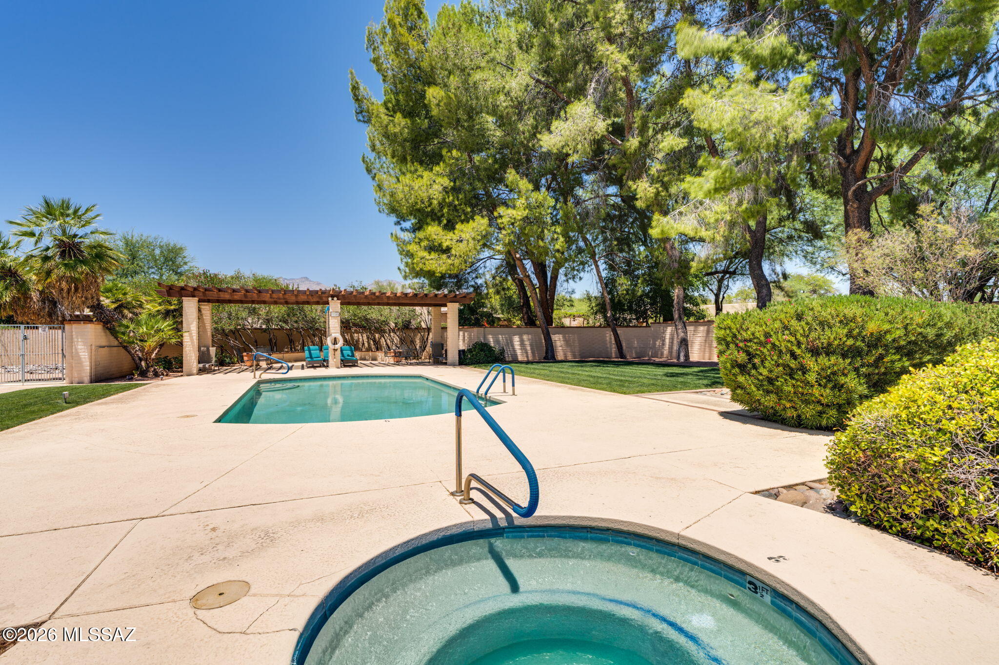 5560 E Miles Circle