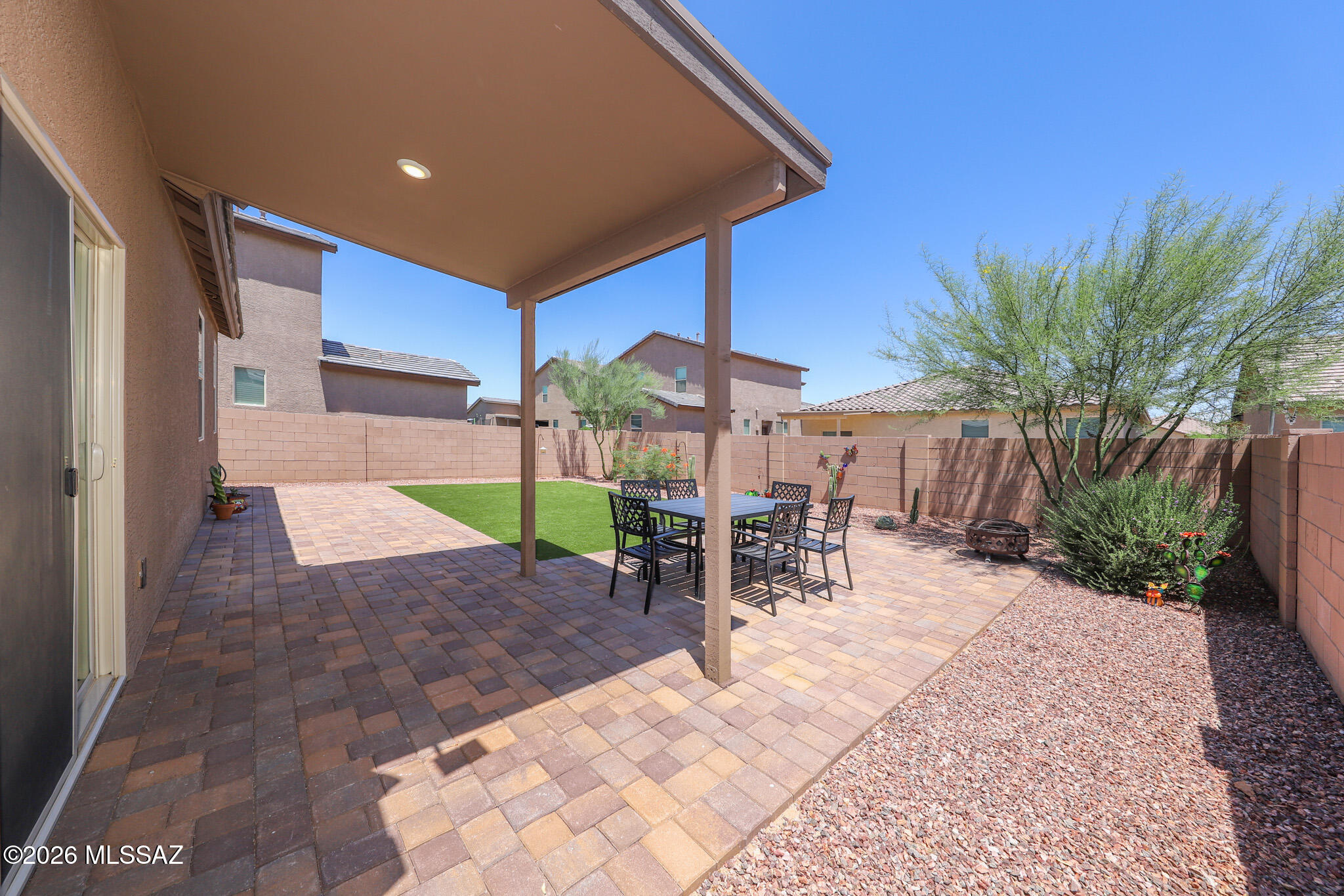7136 W Vineridge Drive
