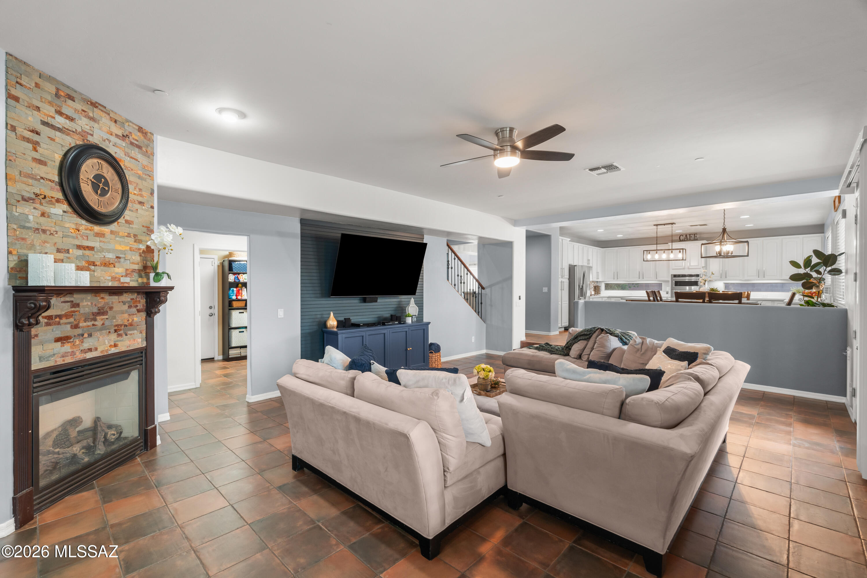 11906 N Mesquite Hollow Drive