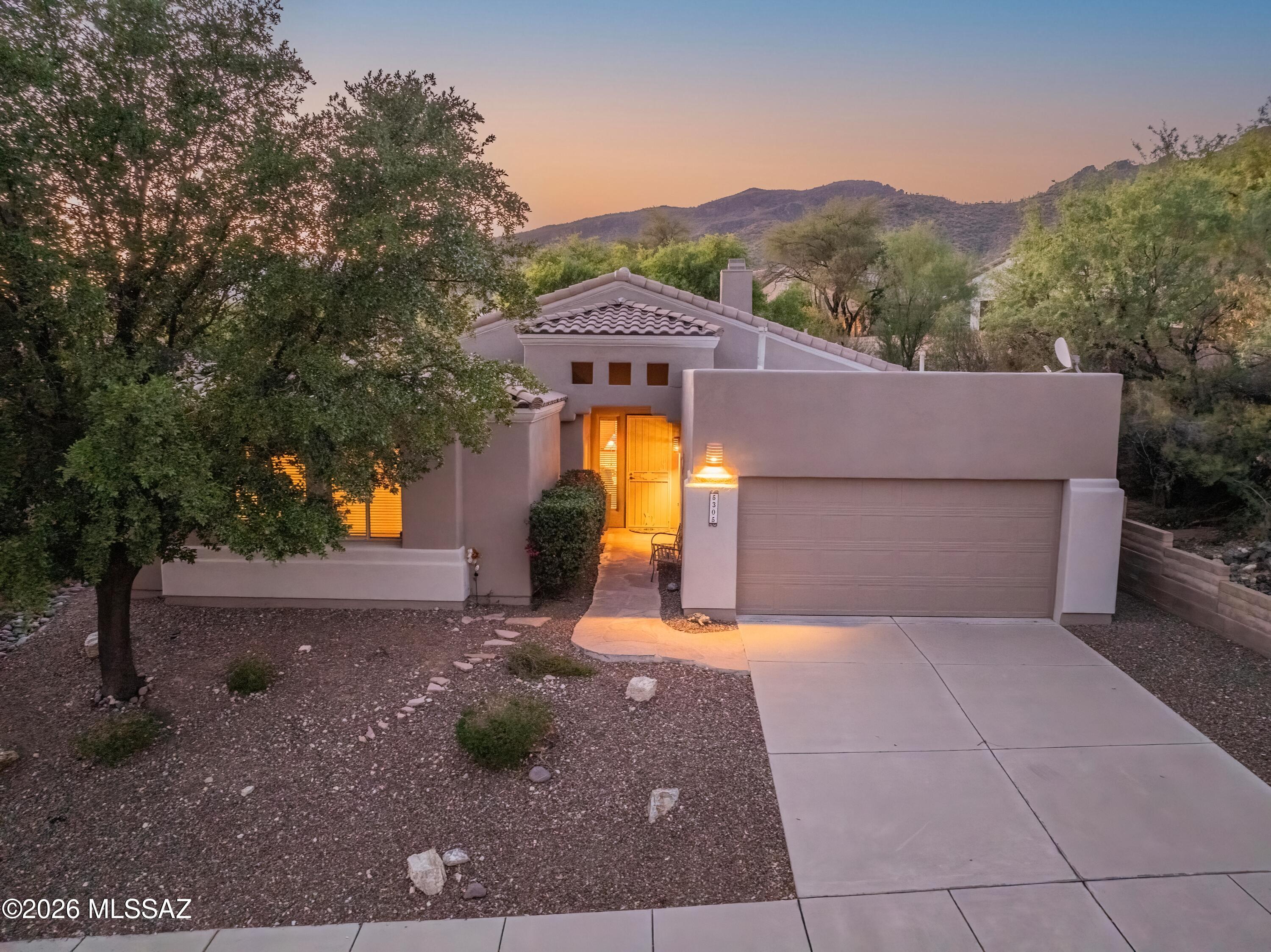 5305 N Spring View Drive