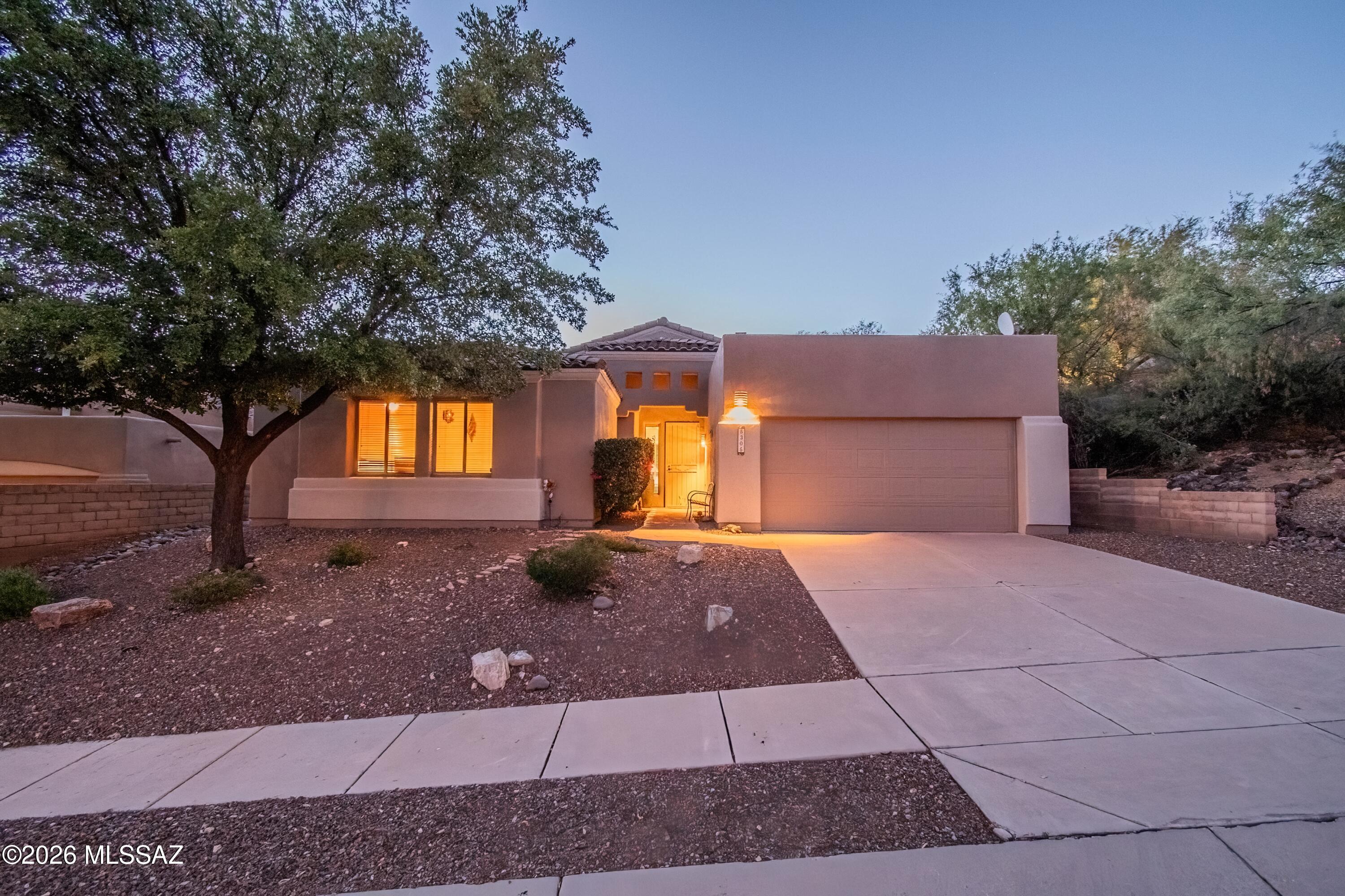 5305 N Spring View Drive