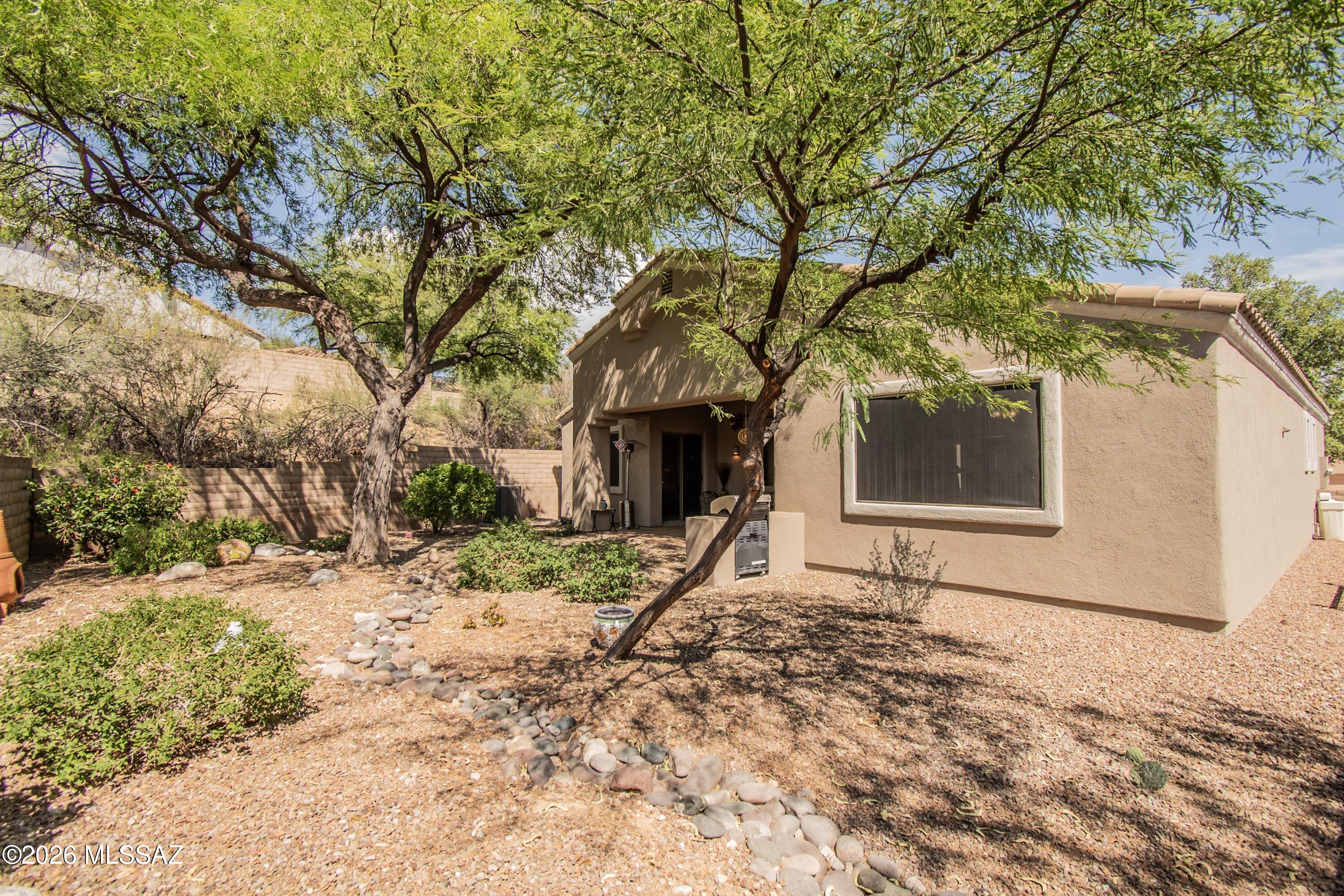 5305 N Spring View Drive