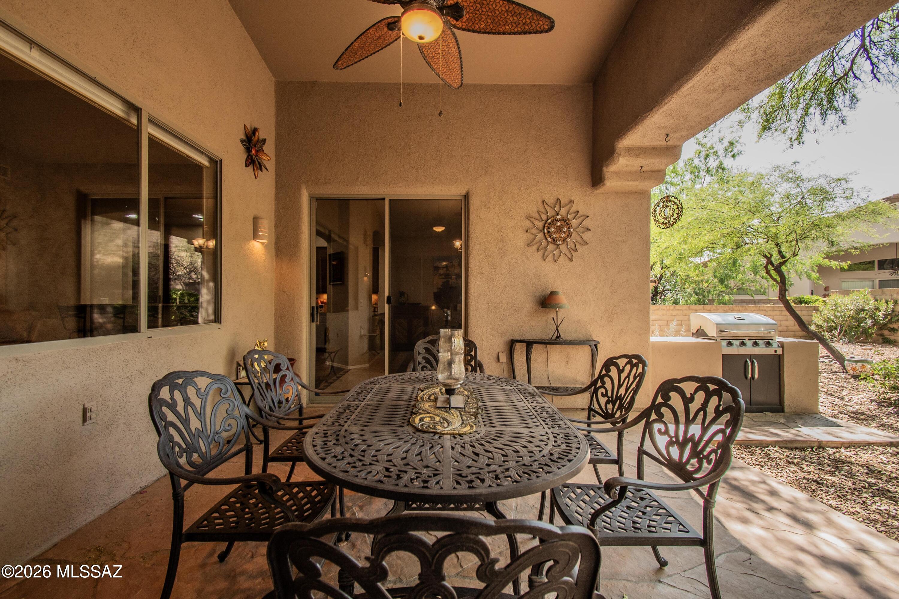 5305 N Spring View Drive