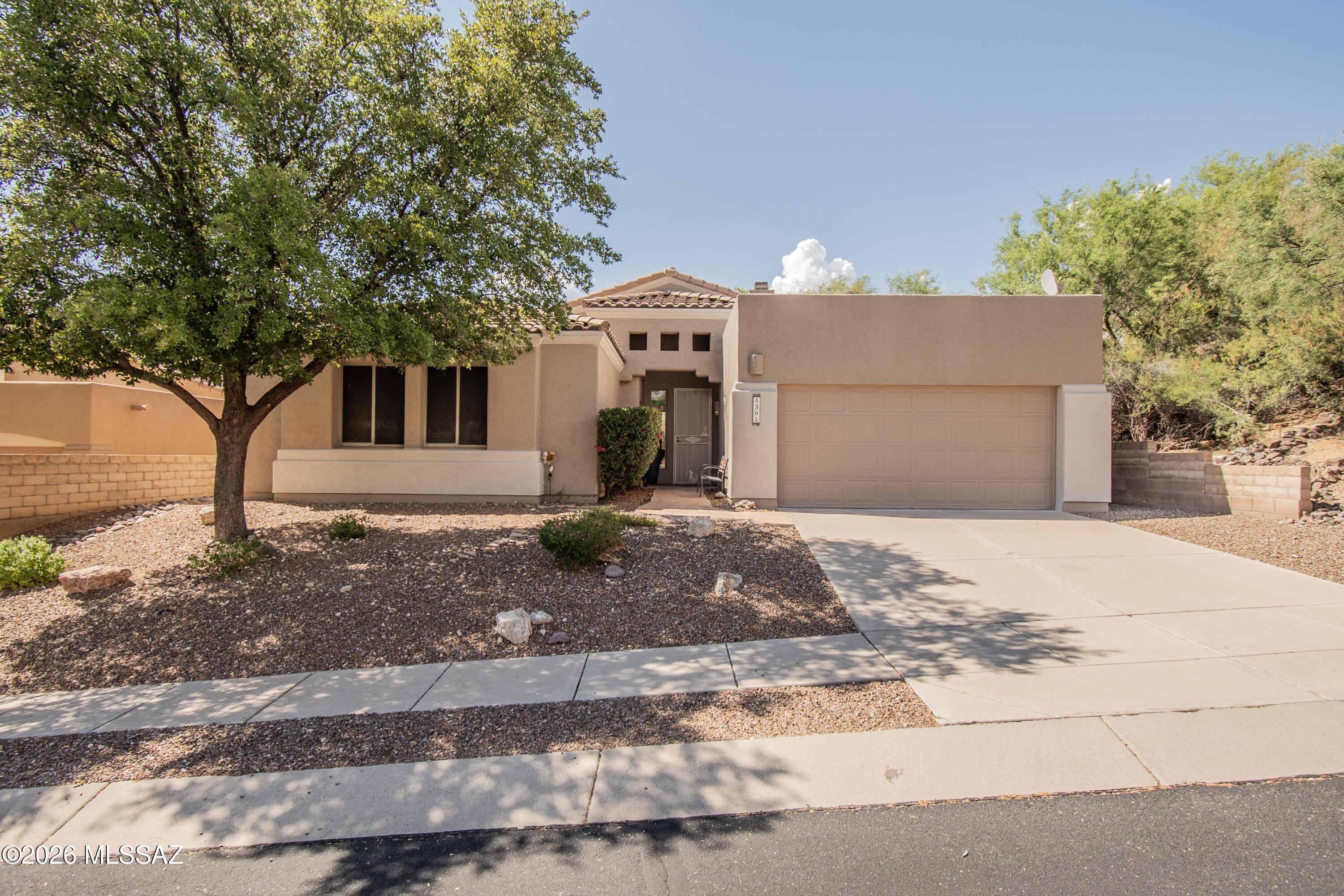 5305 N Spring View Drive