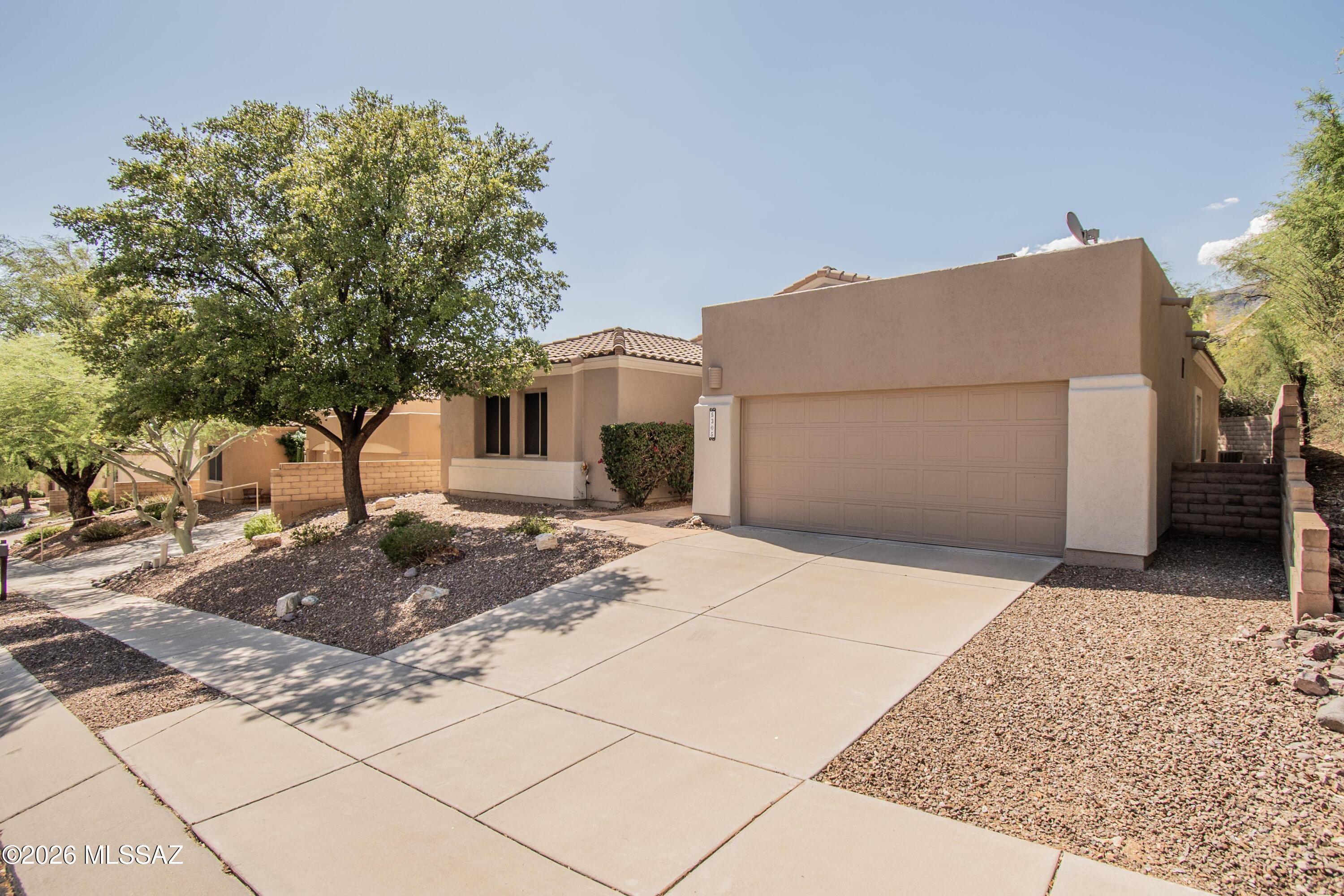 5305 N Spring View Drive
