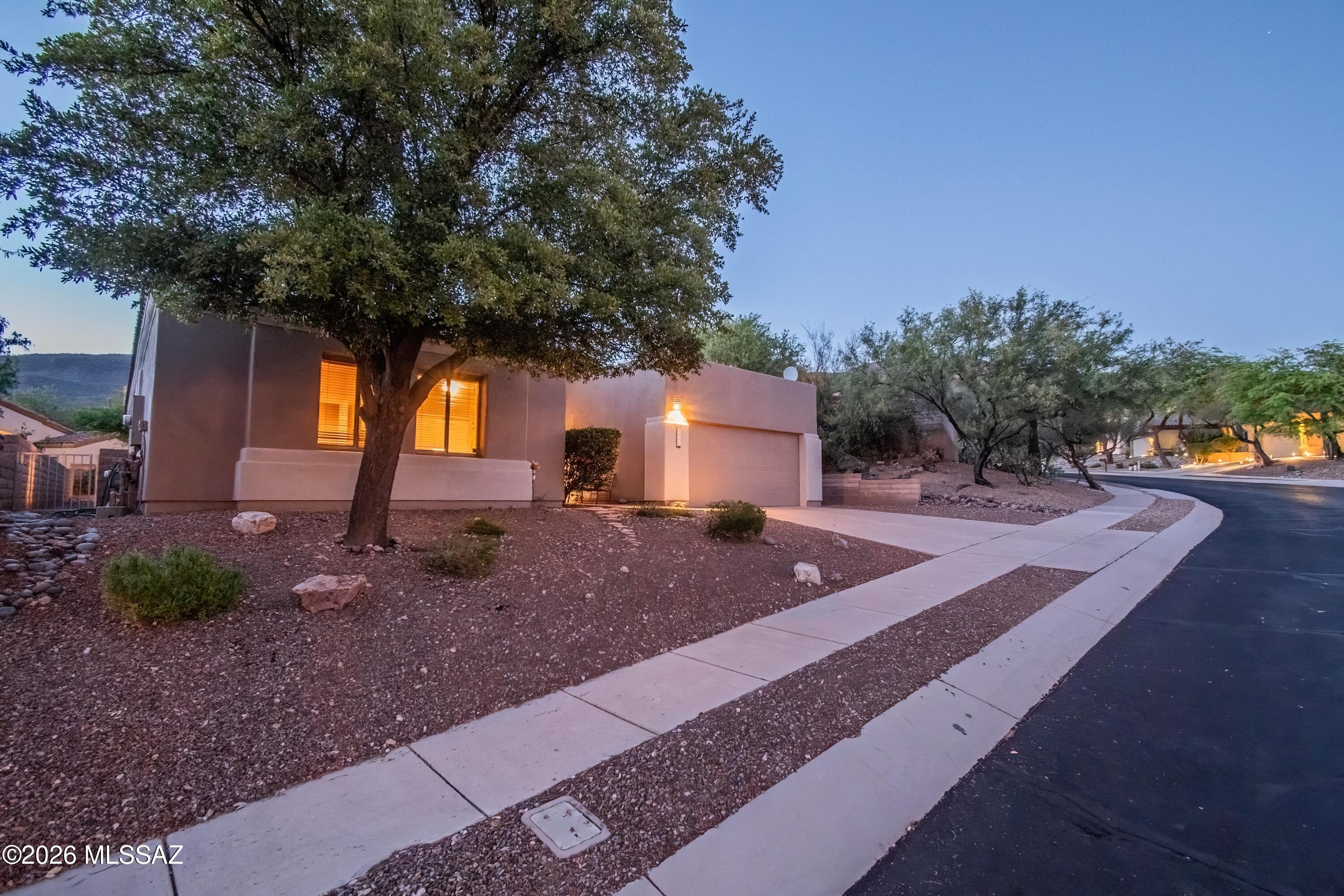 5305 N Spring View Drive