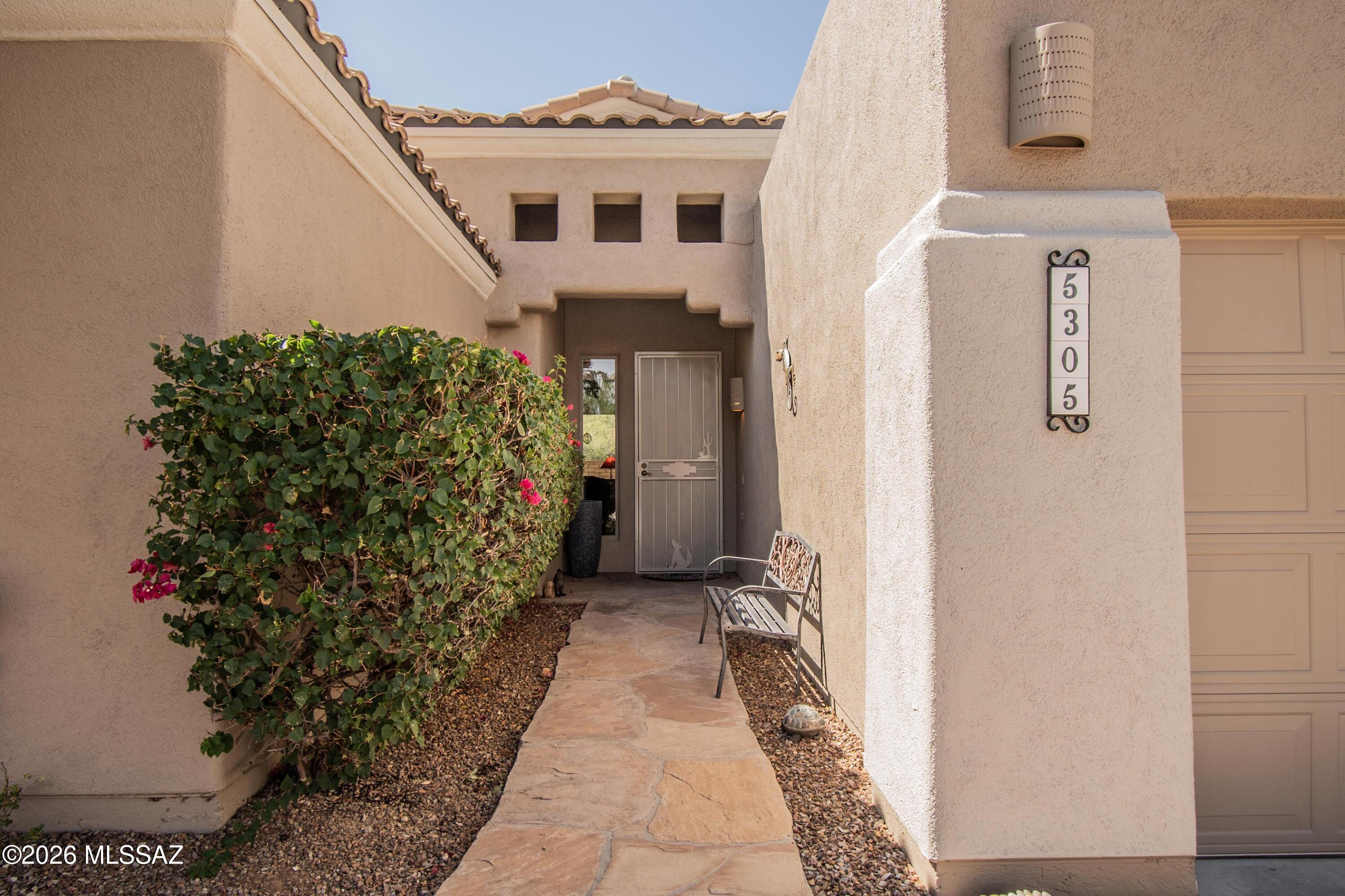 5305 N Spring View Drive