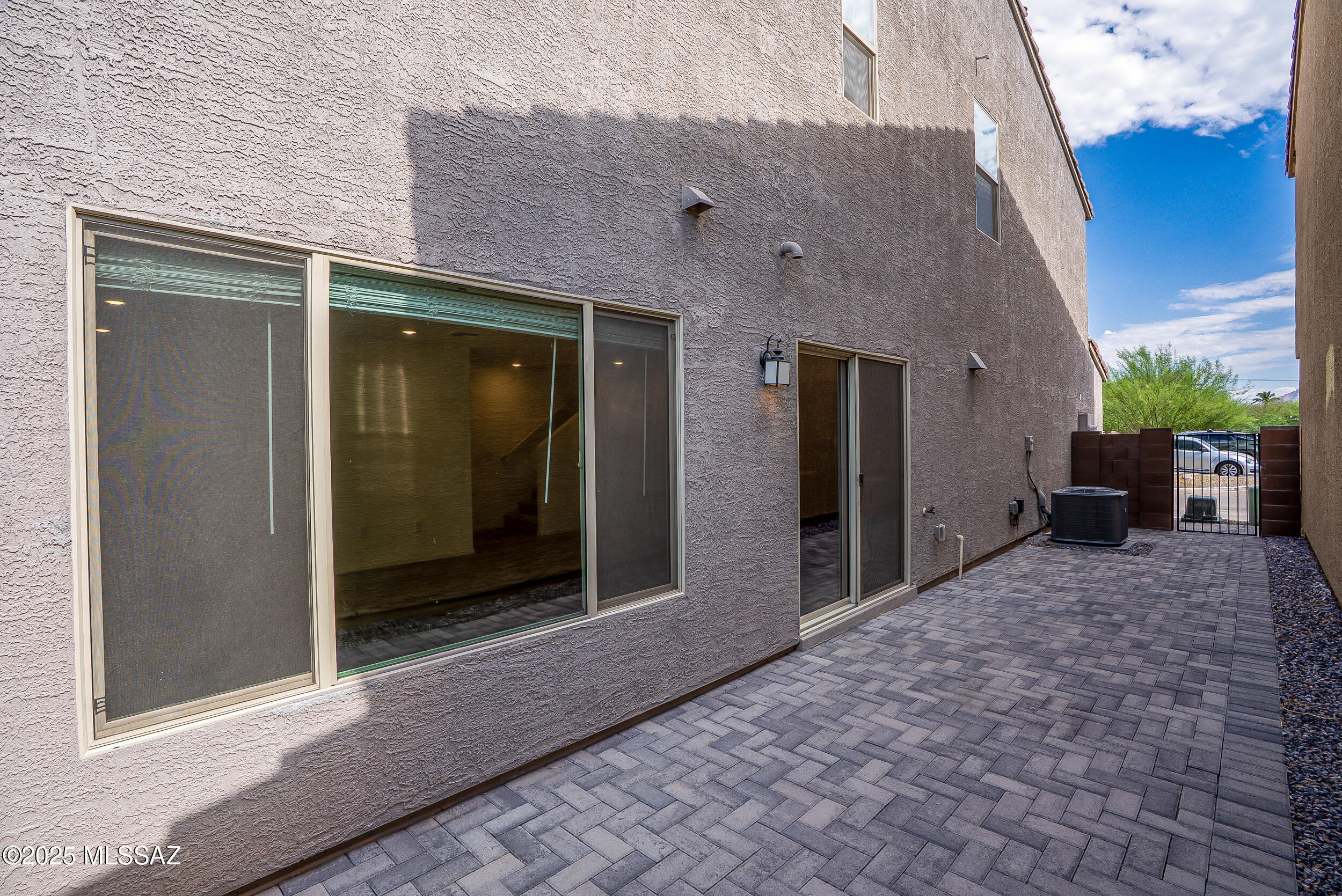 1008 E Descent Street