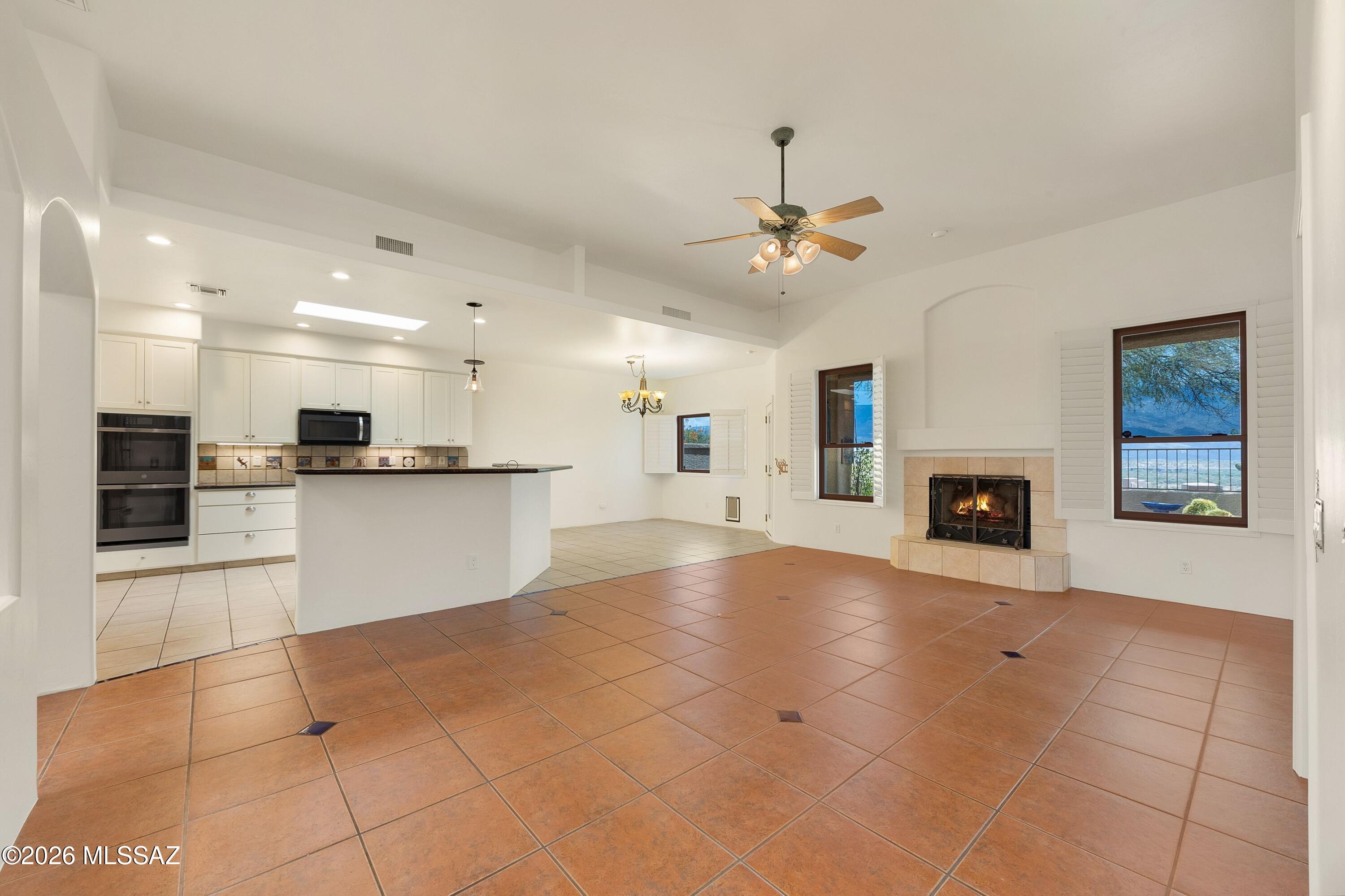 12608 N Sleeping Coyote Drive