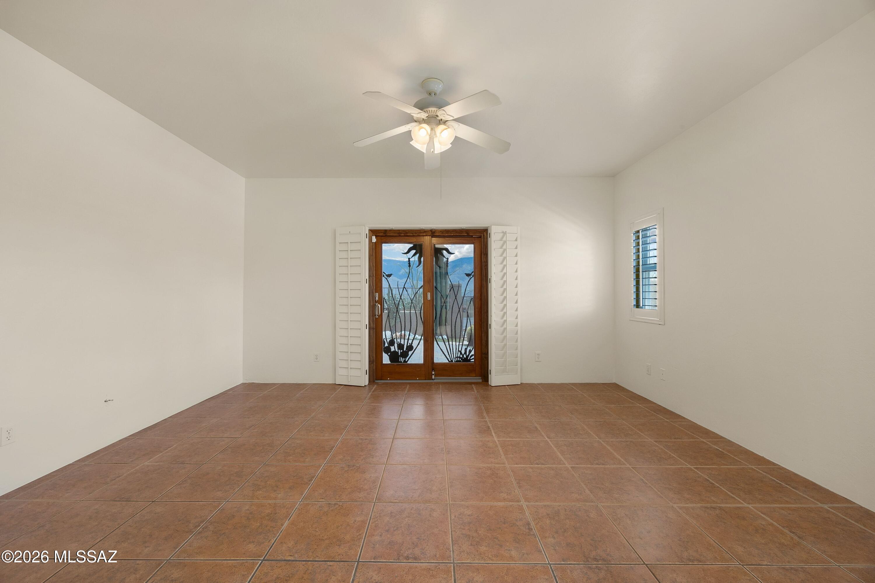 12608 N Sleeping Coyote Drive