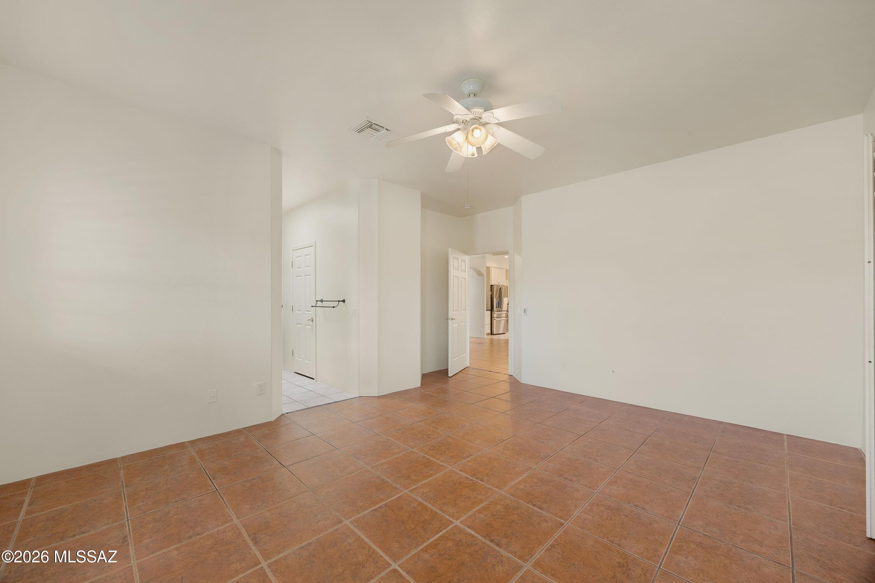 12608 N Sleeping Coyote Drive