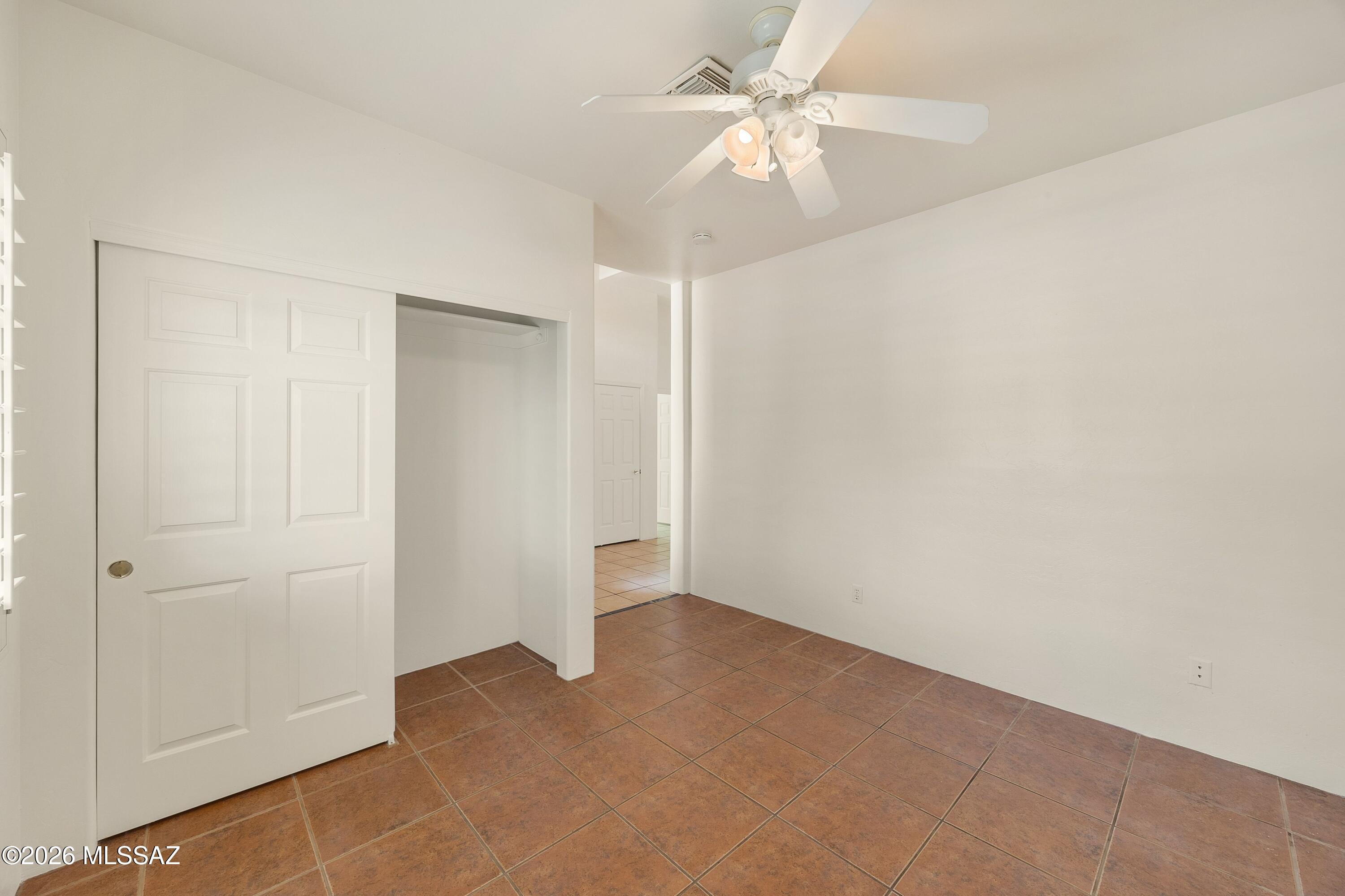 12608 N Sleeping Coyote Drive