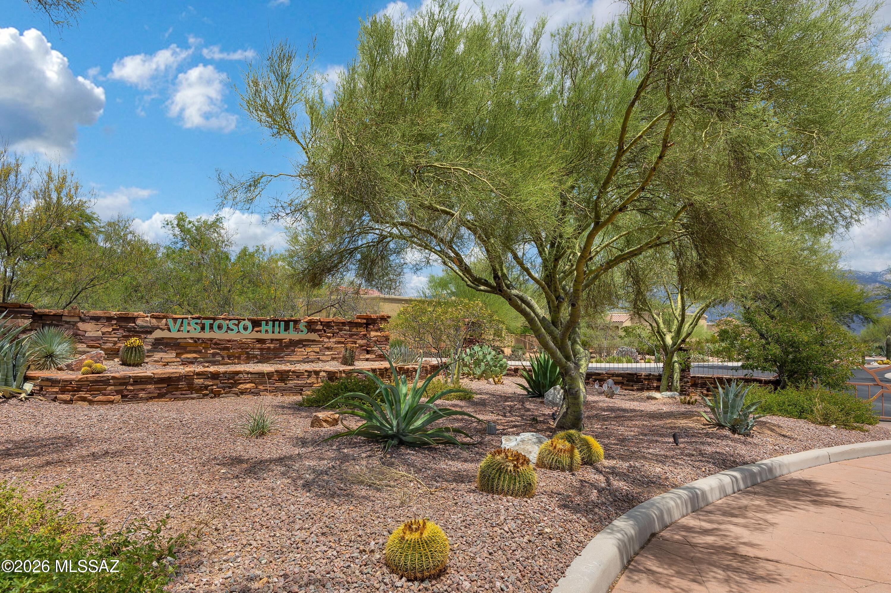 12608 N Sleeping Coyote Drive