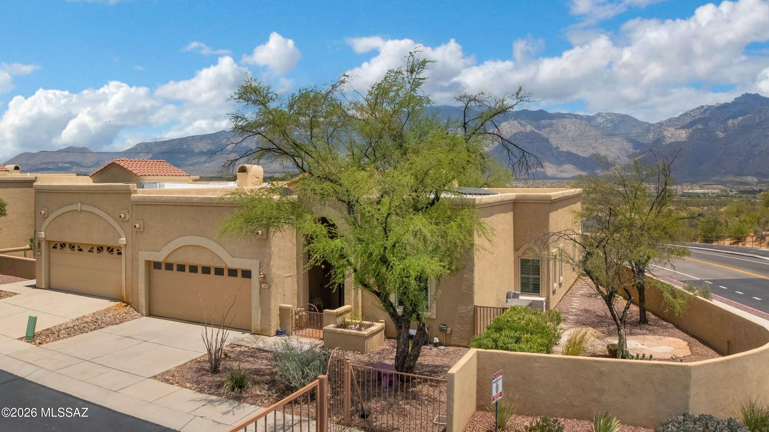 12608 N Sleeping Coyote Drive