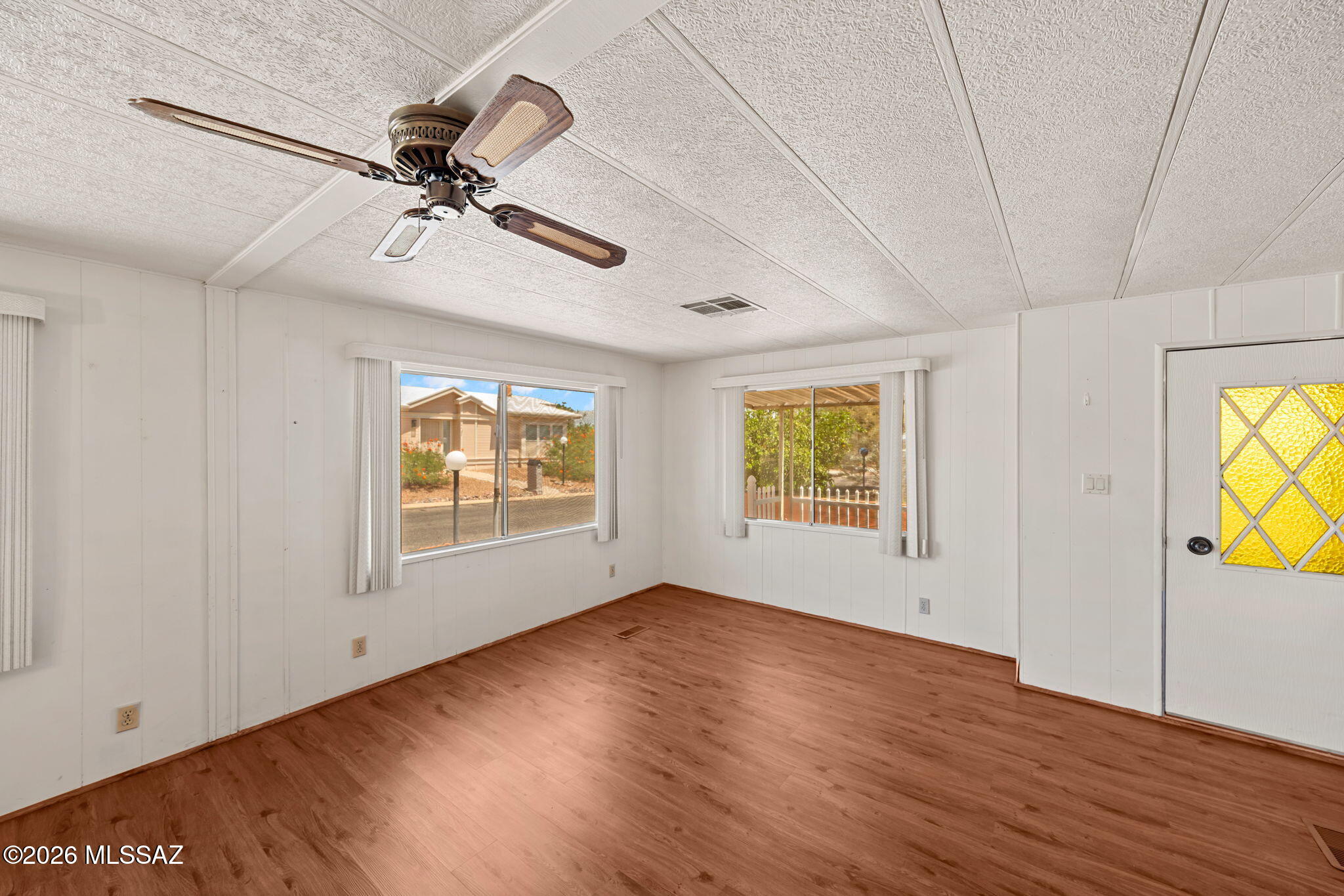 145 W Mora Drive